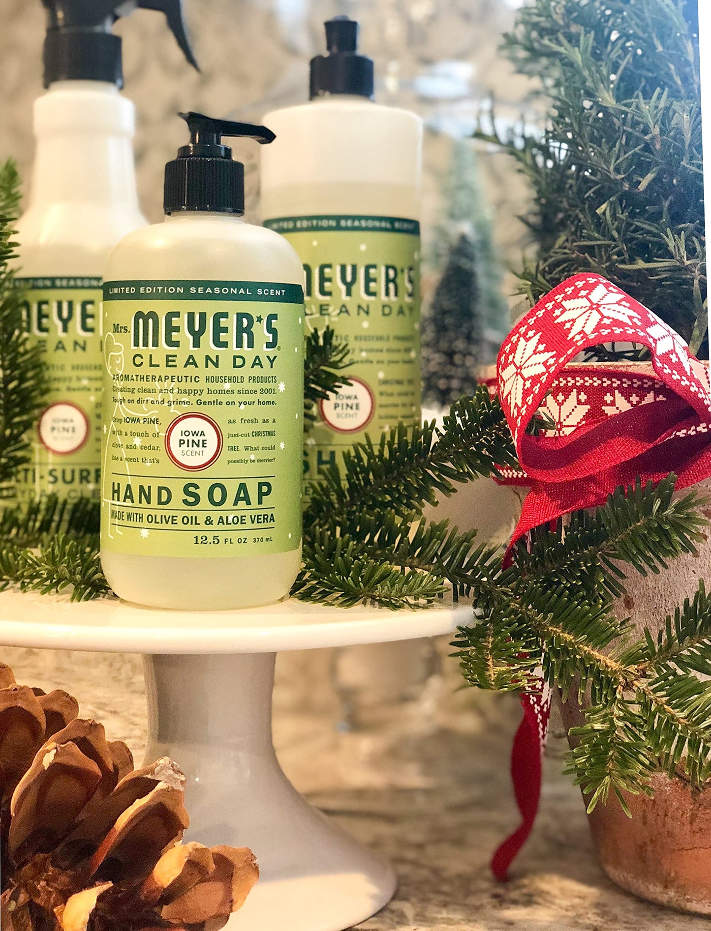 Mrs. MEYER'S Multi Surface Spray Cleaner ? Iowa Pine ? 16 fl oz (Pack of 12)
