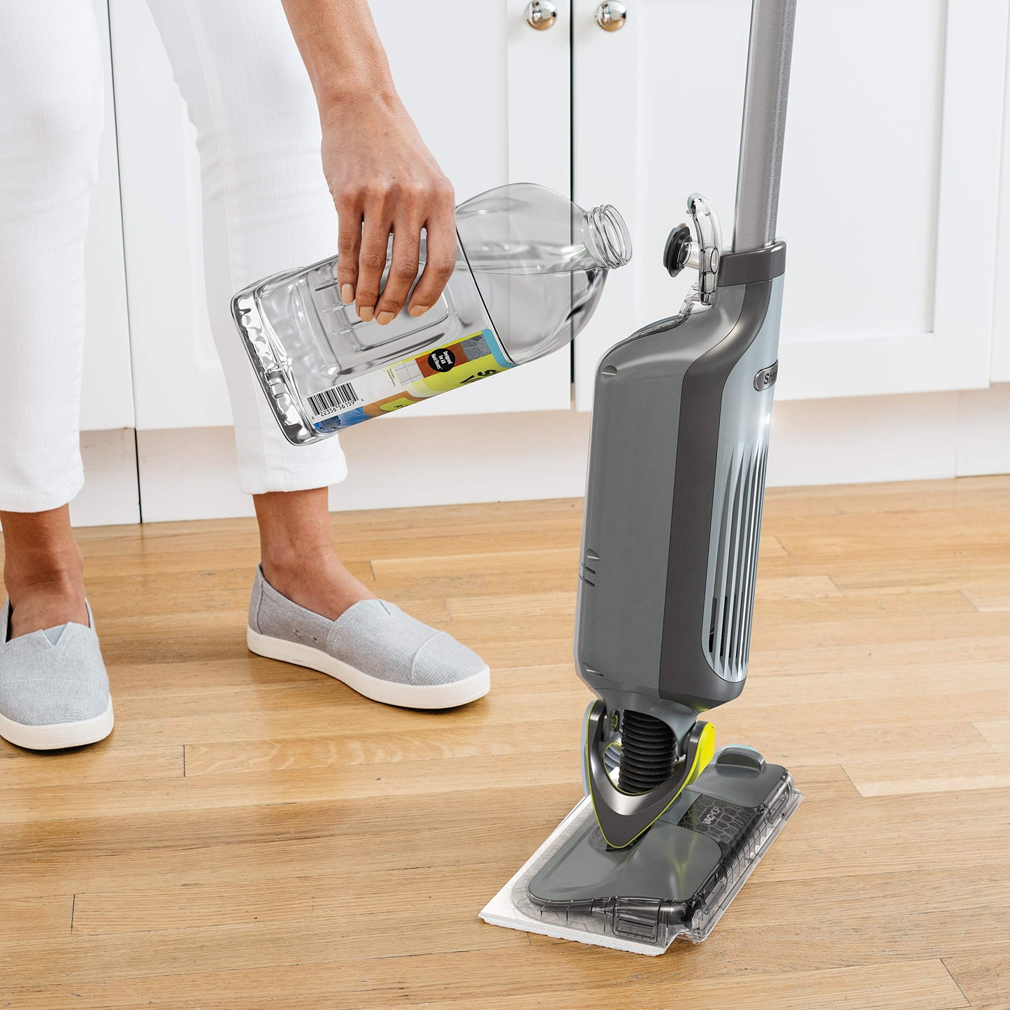 Shark VACMOP Multi-Surface Cleaner Refill 2L Bottle, Compatible with VM252 & VM180, Cleans & Disinfects Sealed Finished Floors, Stone, Laminate