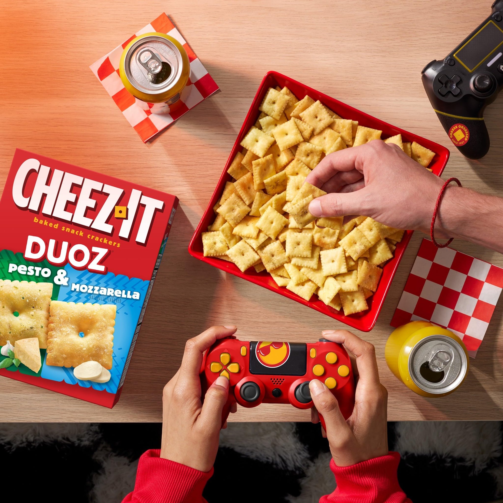 Cheez-It DUOZ Baked Snack Crackers, Lunch Snacks, Pesto and Mozzarella, 12.4oz Box (1 Box)
