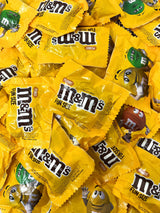 M&M Peanut Milk Chocolate Fun Size Bulk Packs 2 Lbs American Candy Single Serve Bulk Party Mix Packaged In Wholesale Pantry Bag (32 Oz)