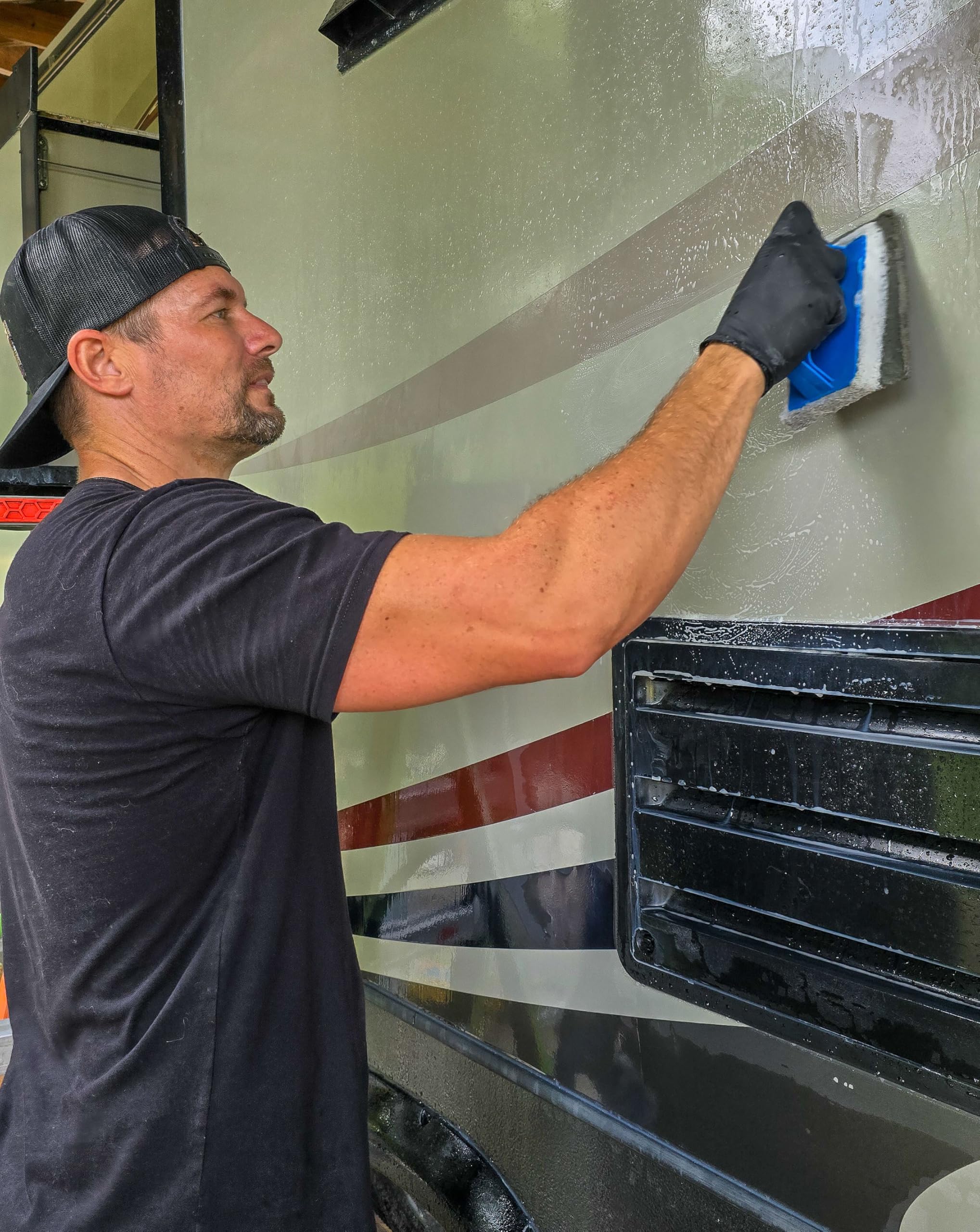 Poli Glow® Gentle and Efficient Non-Abrasive Scrub Pad with Handle - Durable and Long-Lasting | Safe Oxidation Removal Tool for Boats & RVs, Gelcoat