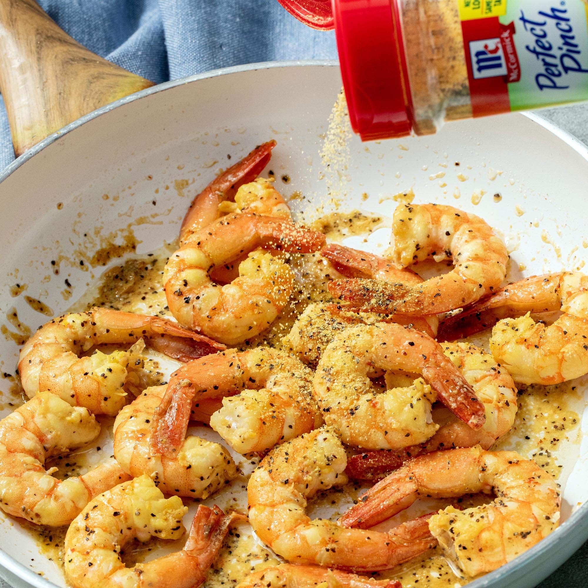 McCormick Perfect Pinch Lemon & Pepper Seasoning, 5.75 Oz