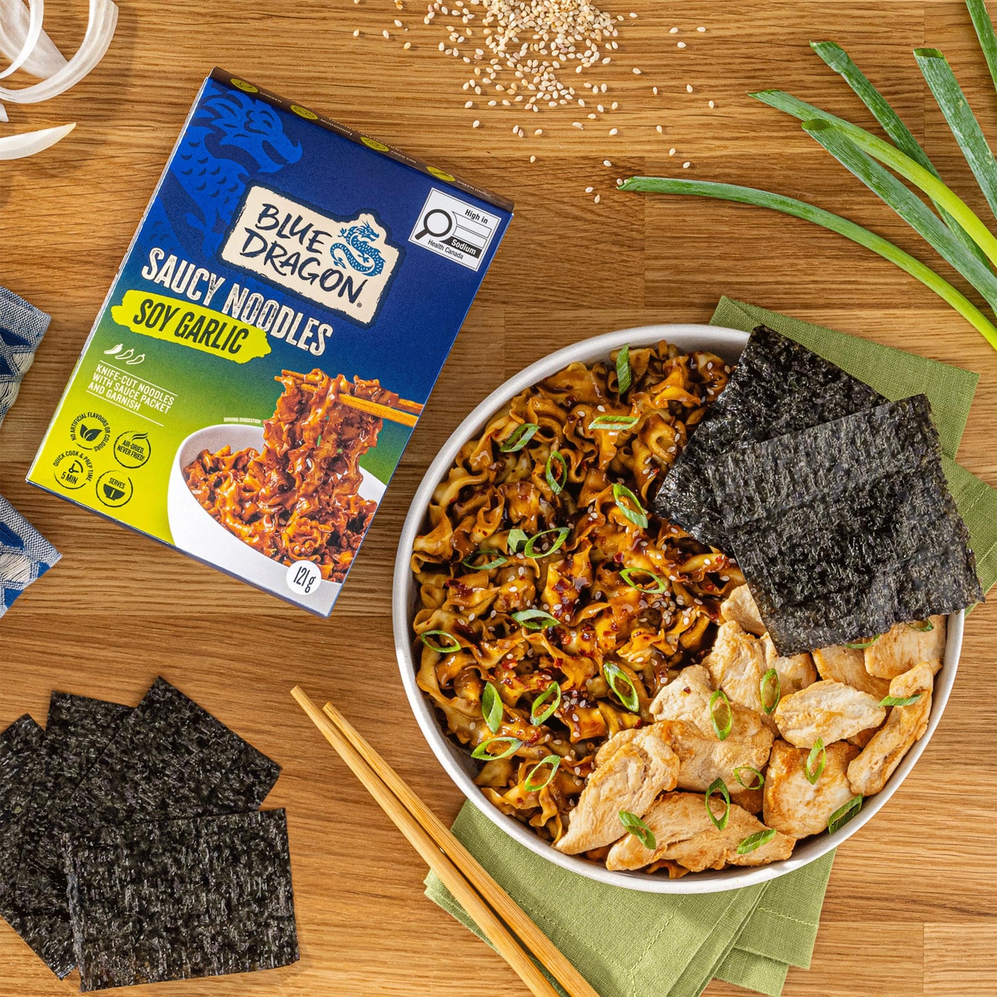 Blue Dragon Soy Garlic Saucy Noodles - 4.2oz (Pack of 6) - Knife Cut Air Dried Noodles w/Soy Garlic Sauce & Chili Garnish - Quick & Easy Meal