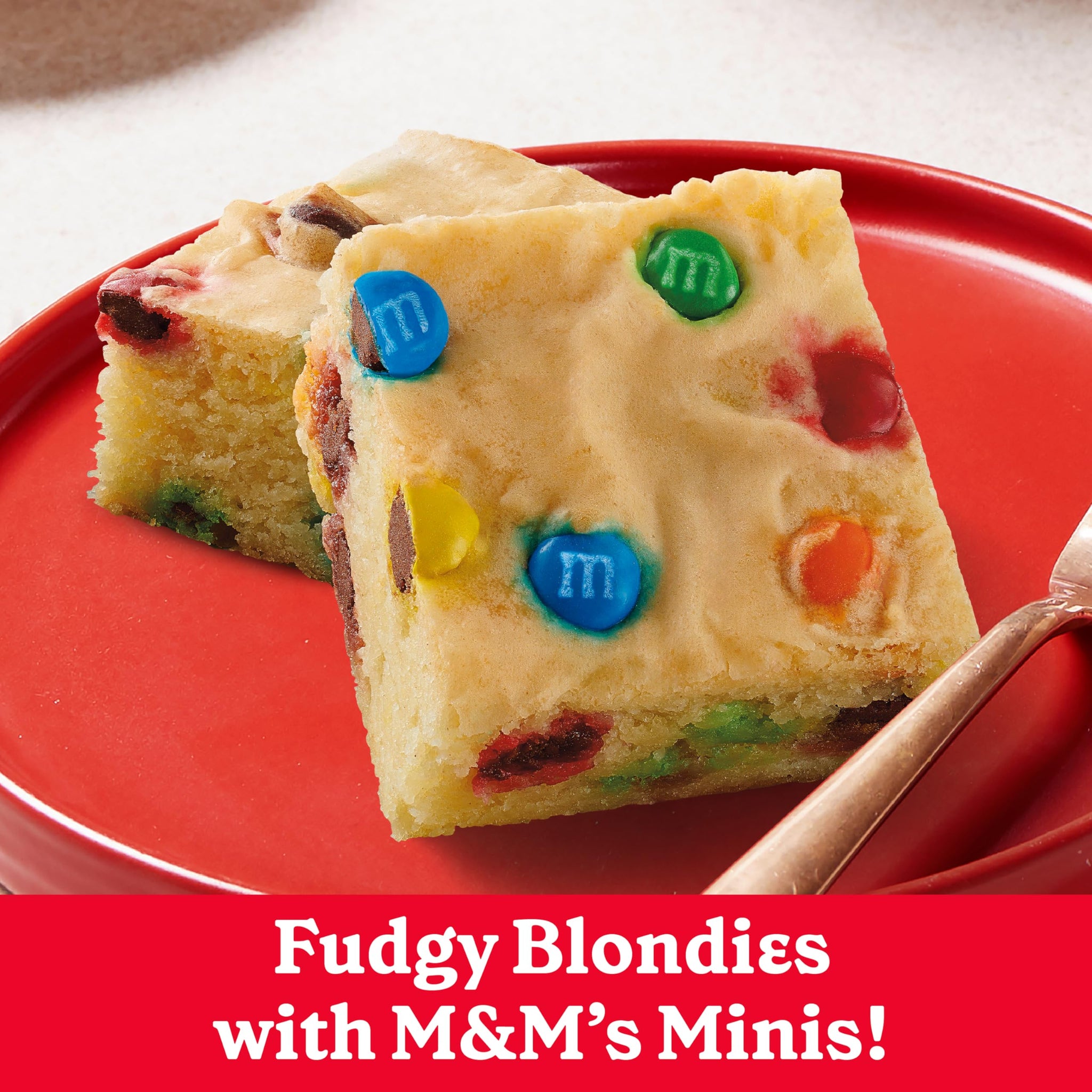 Betty Crocker Fudgy Blondie Bar Mix, with Milk Chocolate M&M'S Minis Chocolate Candies, 16.6 oz