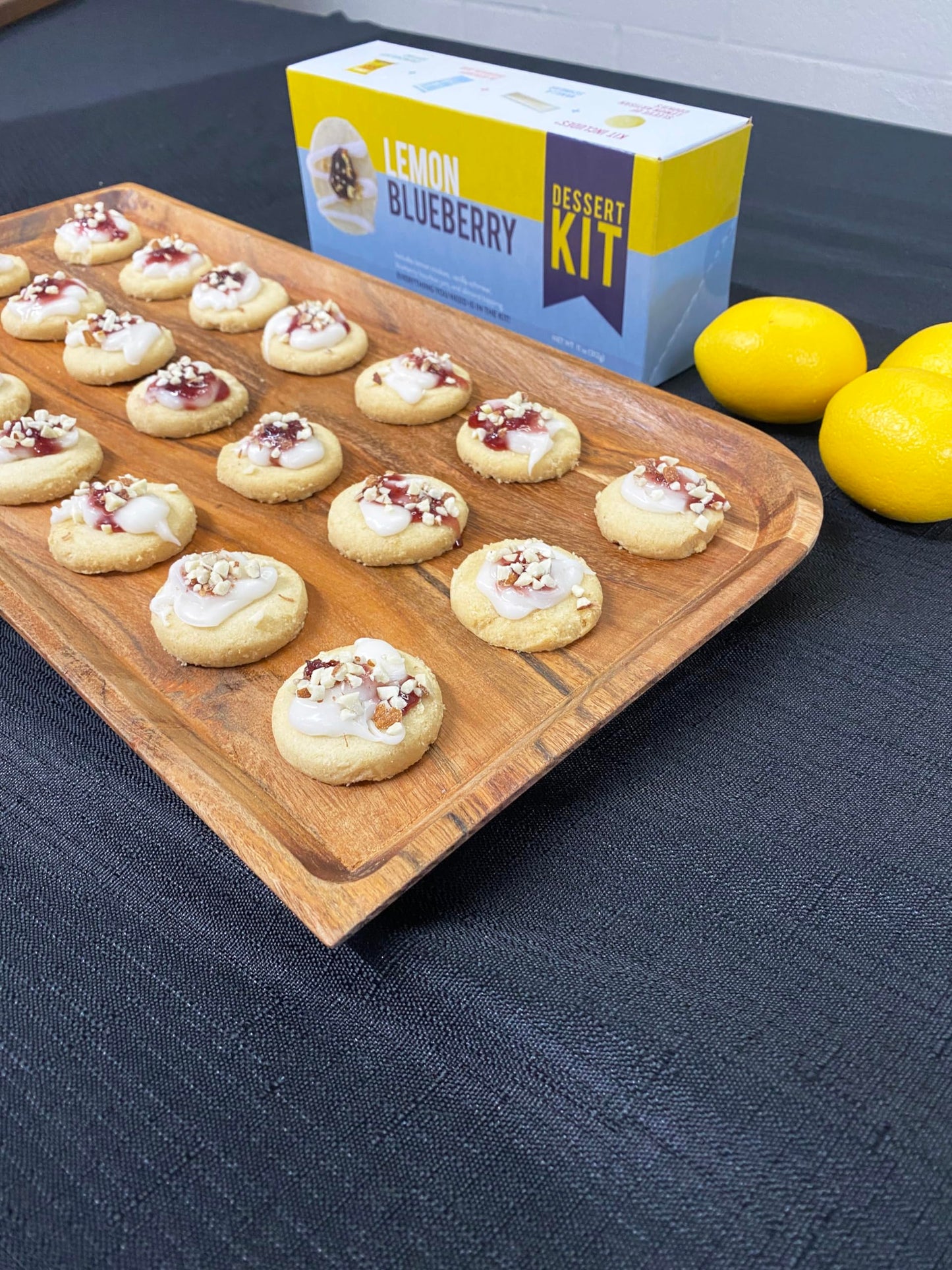 Crackerology Lemon Blueberry Gourmet Artisan Snack Kits, 20 Count Cookies Plus Toppings, Easy & Simple Ready-to-Eat, Appetizer For Charcuterie Boards