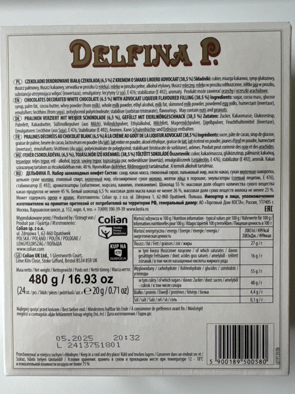 Solidarnosc Delfina P. Chocolates with Silky Cream Decorated with White Chocolate 480g
