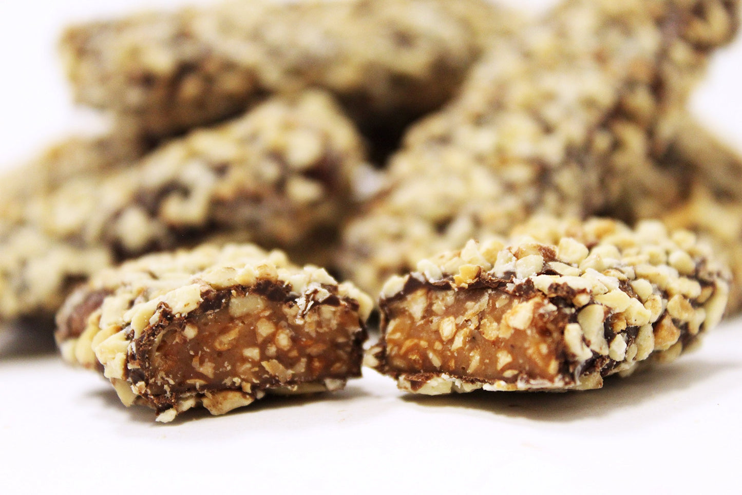 English Toffee Viennese Crunch by Its Delish (Dark Chocolate Coated, 2 lbs)