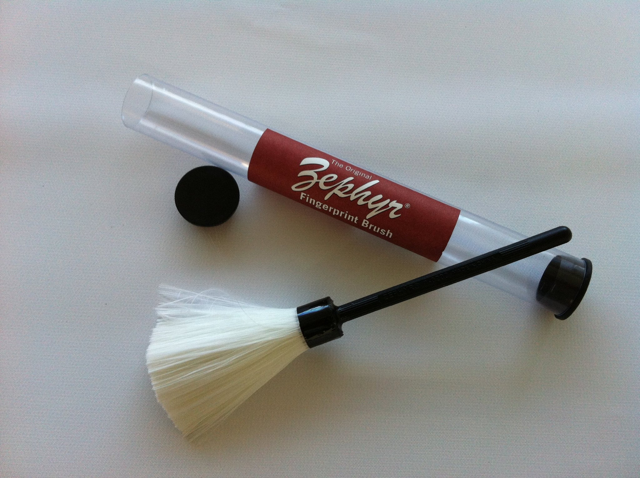 Fiberglass Fingerprinting Brush