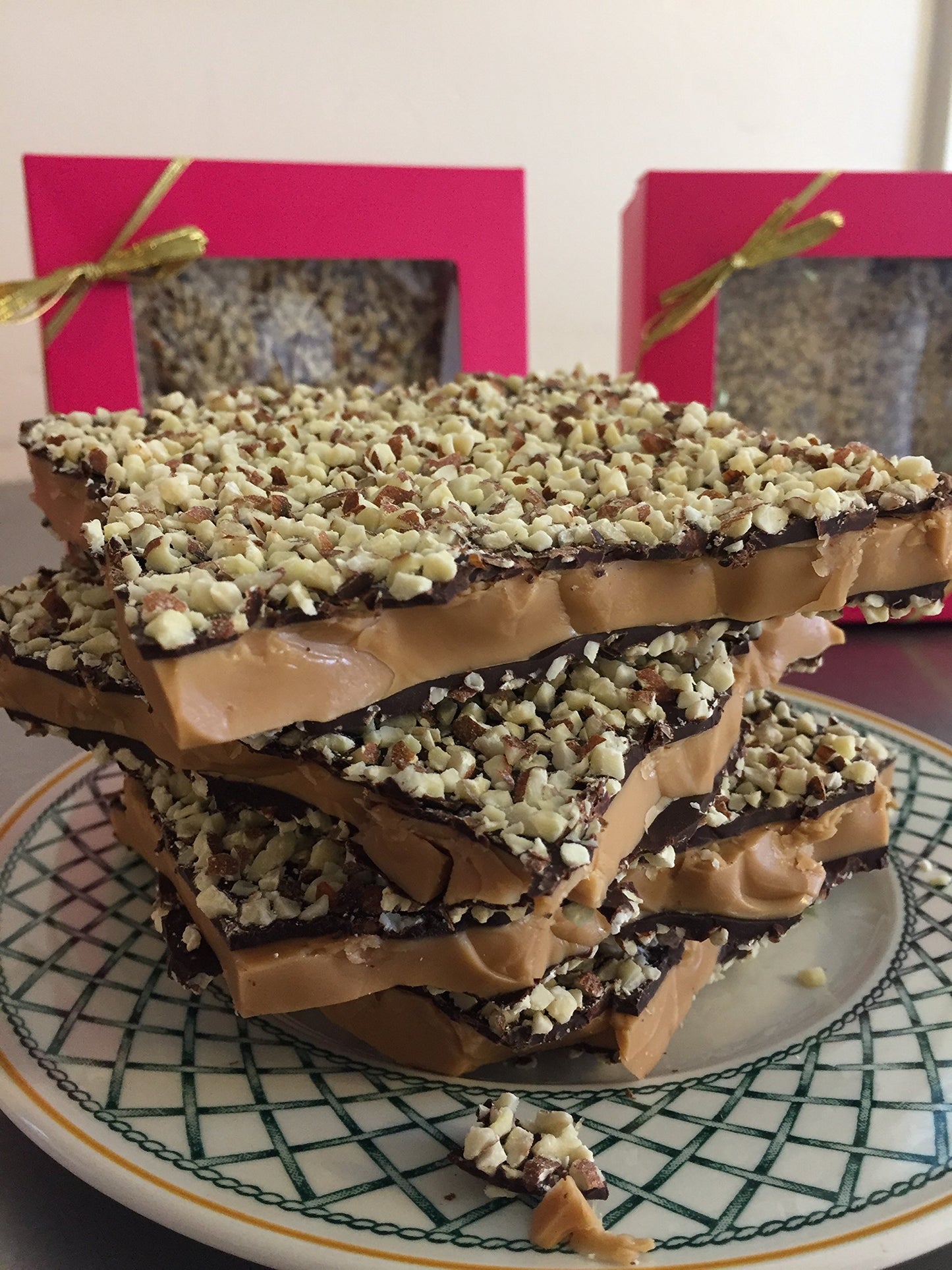 Aunt Mae's Sweet Tooth English Toffee 8 oz Box (Dark Chocolate with Sea Salt)