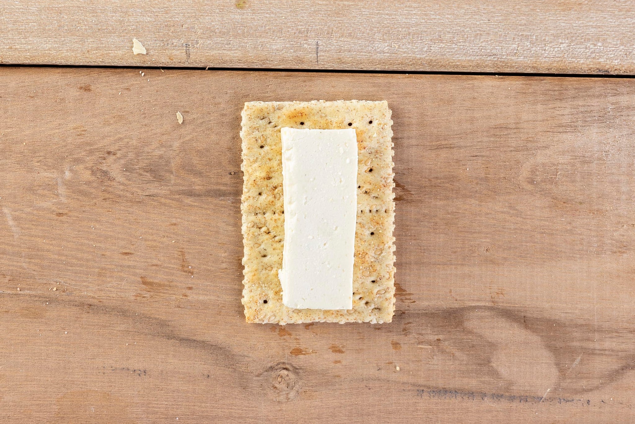 Saltin Noel Wheat Crackers | Grain & Seeds | Delicious & Healthy | 9.73 Oz (Pack of 4)