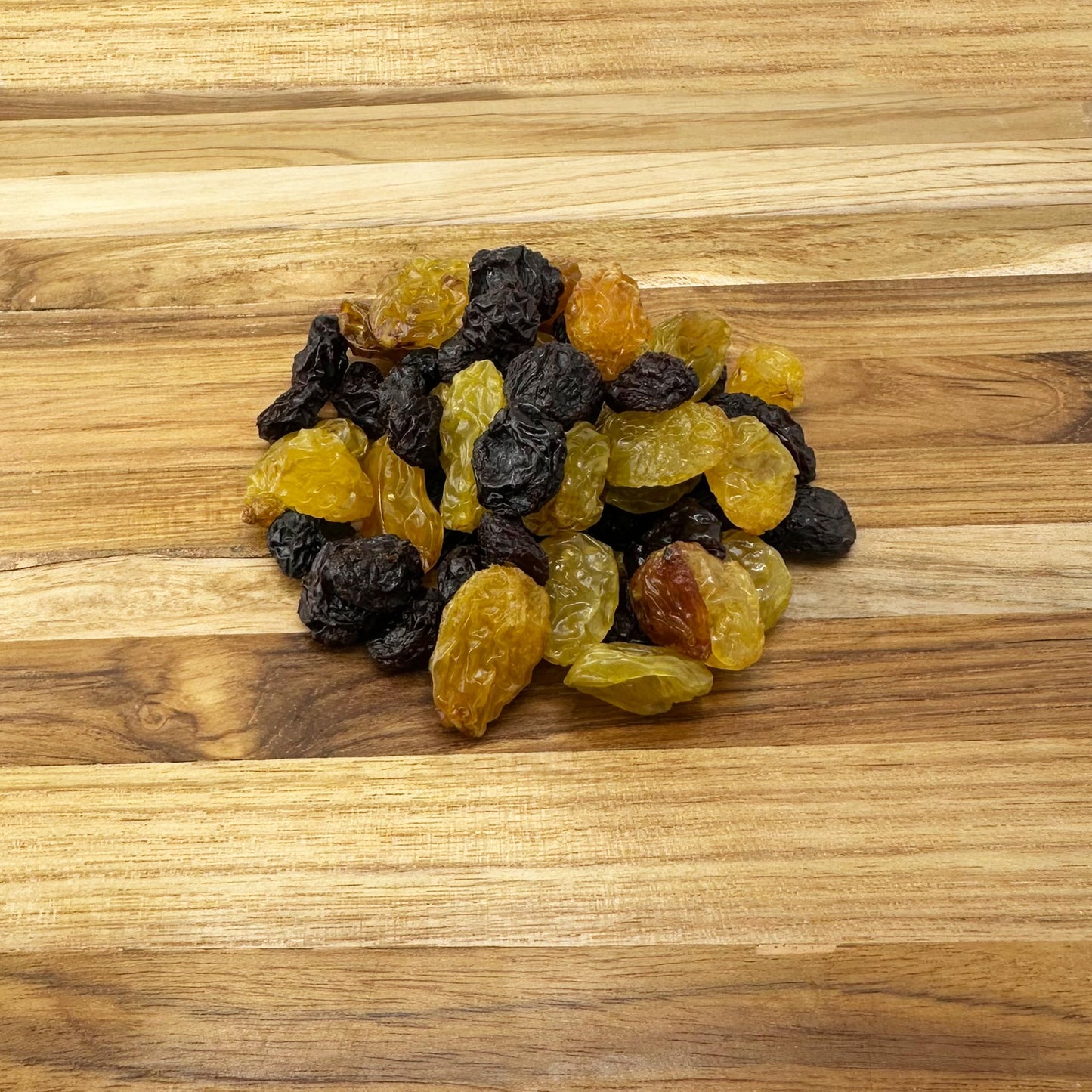 FirstChoiceCandy Jumbo Seedless Raisins Great Snacks (Mix Golden & Black, 2 Pound)