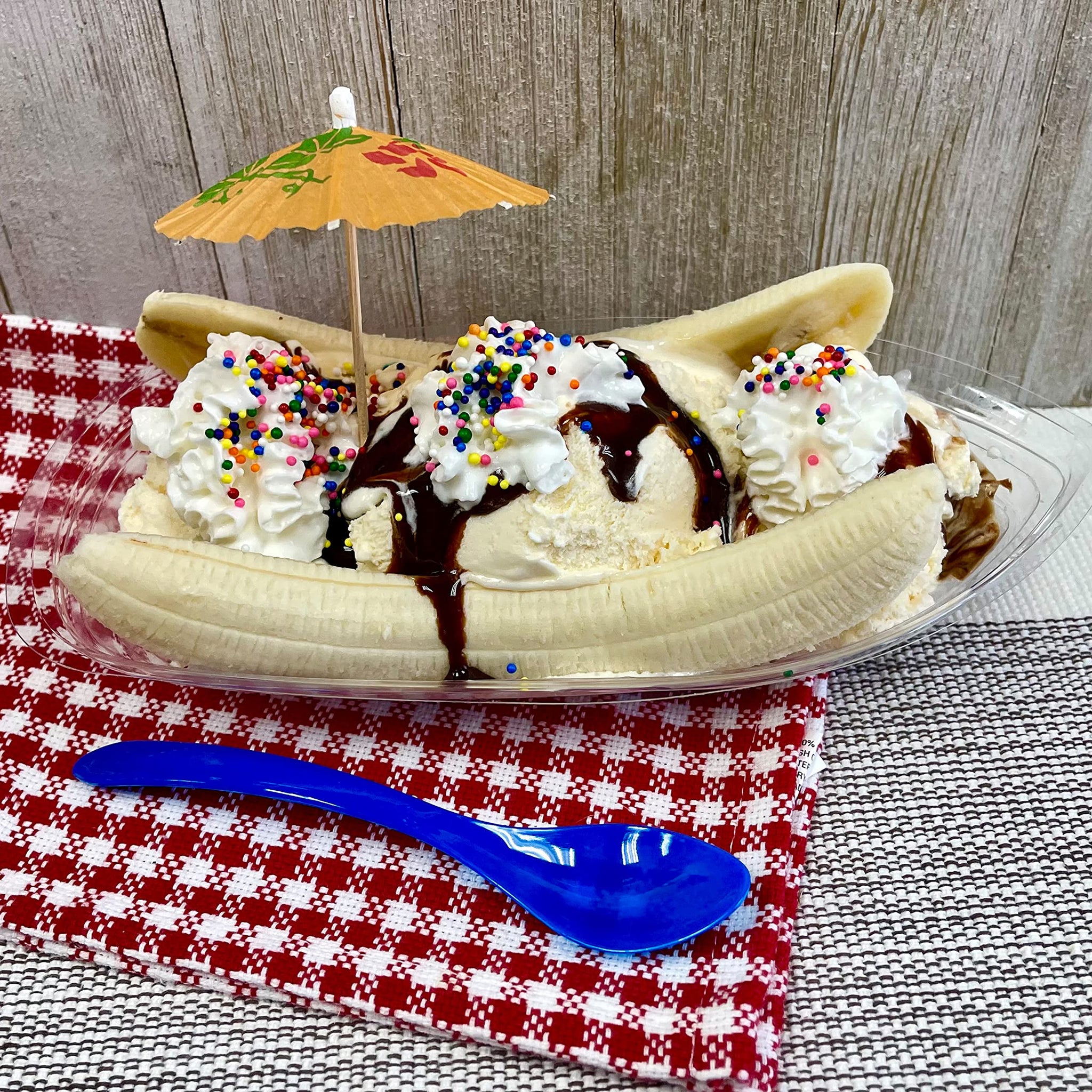 Outside the Box Papers Clear Plastic Banana Split Boats 12 oz.Disposable Dish - Paper Umbrellas - Eco Friendly Plastic Spoons- 16 Each