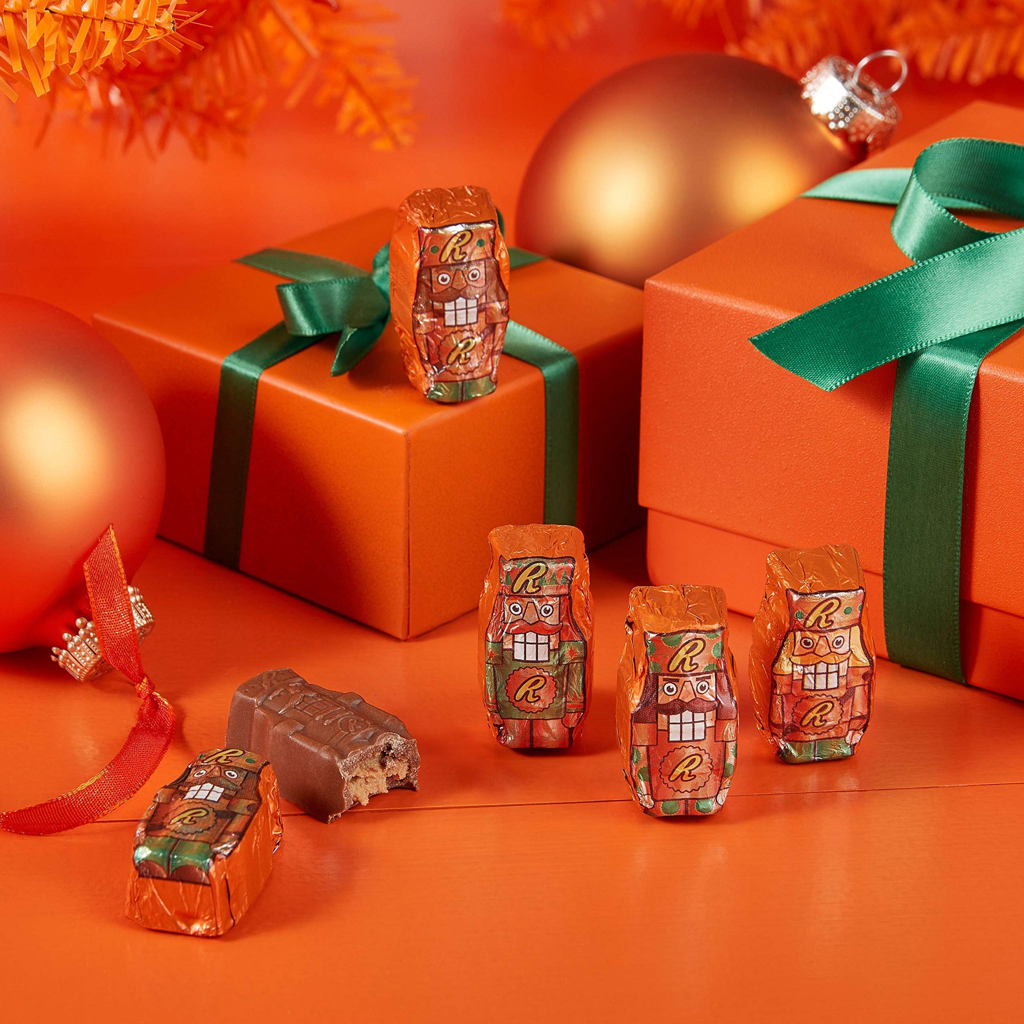 Reese's Holiday Peanut Butter Chocolate Nutcrackers Candy, 10 Oz