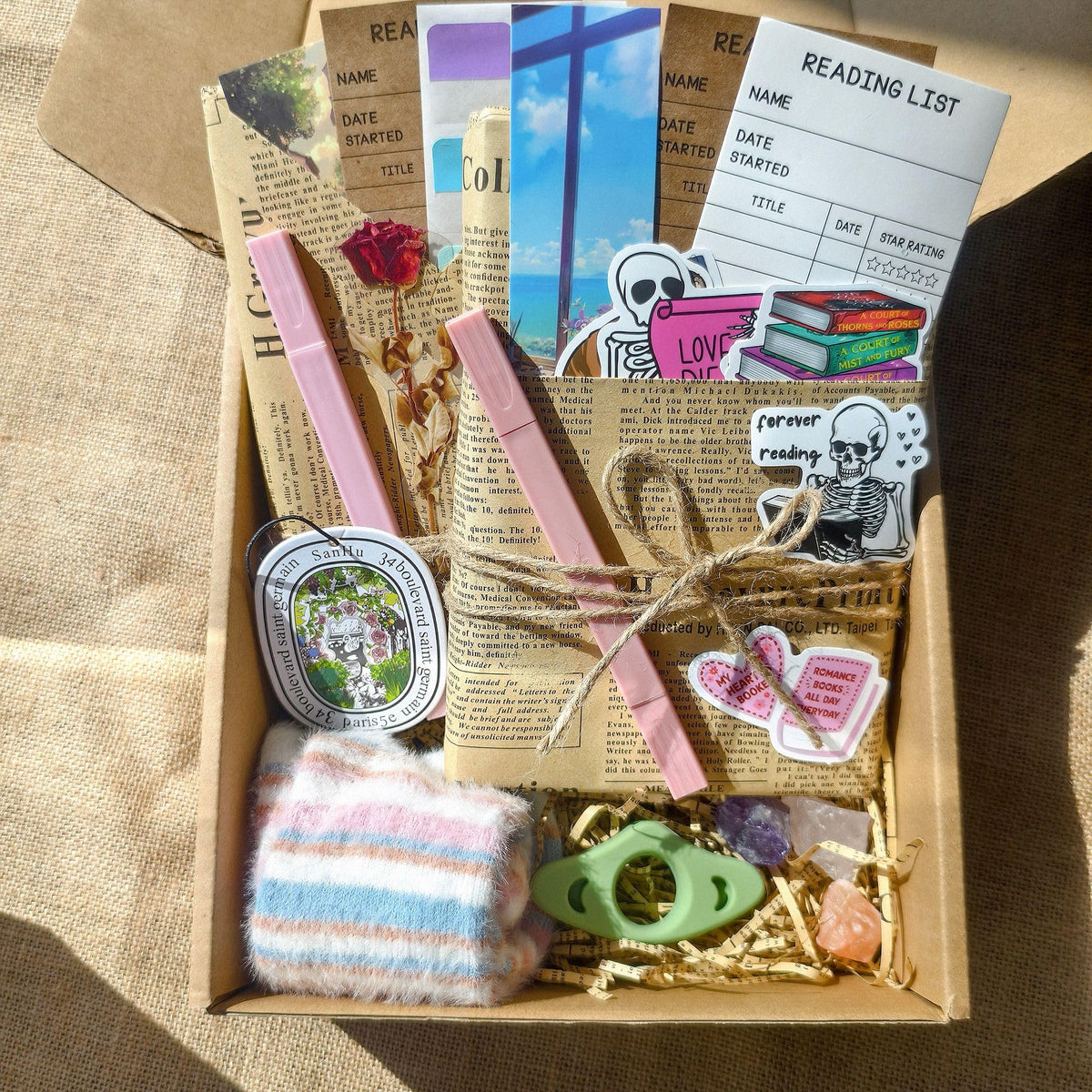 Blind Date with a Book Gifts Box