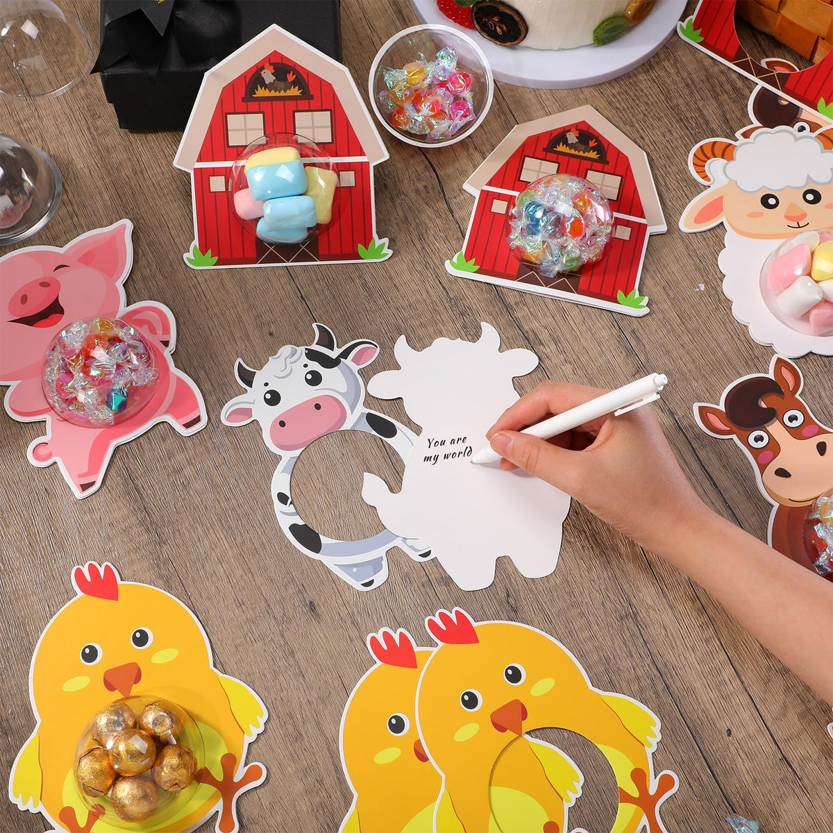 Motiskyy 30 Pack Farm Animal Candy Card with Clear Candy Domes Chocolate Holder Cards for Farm Themed Farmhouse Party Birthday Shower DIY Gift