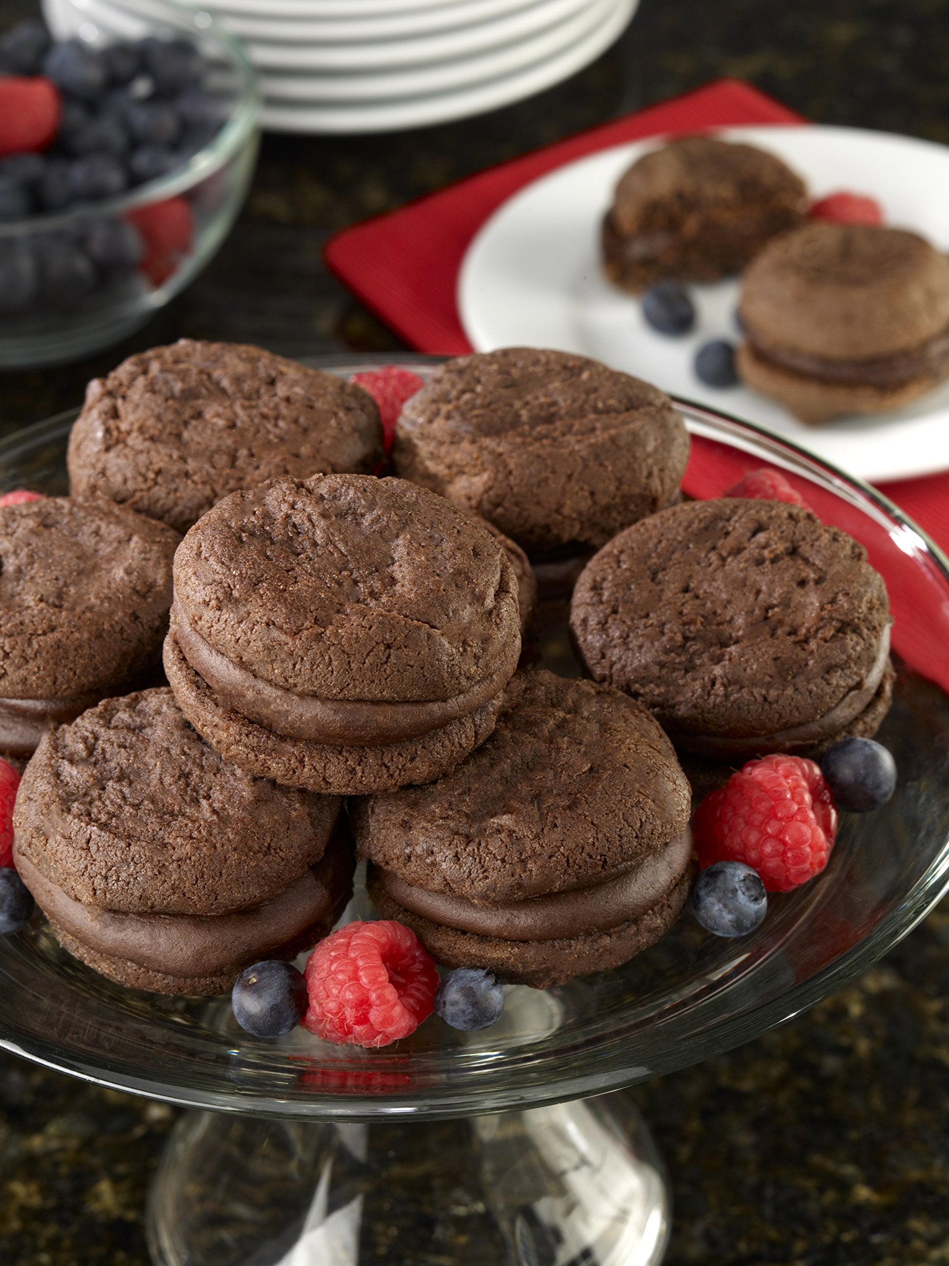 Our Specialty Chocolate Souffle Sweet Middle Sandwich Cookies, 6 Cookies, Frozen, 7.75 Ounces
