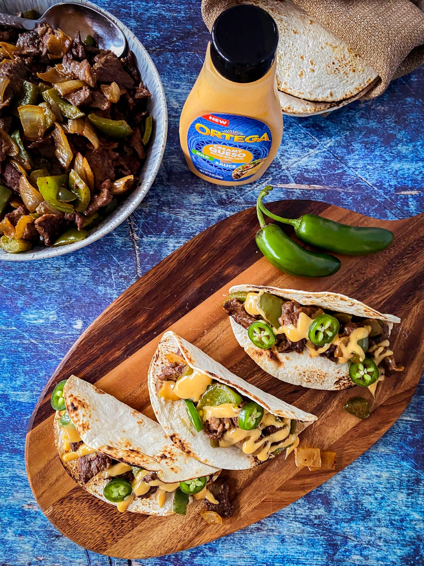 Ortega Creamy Taco Sauce, Queso, 9 Ounce