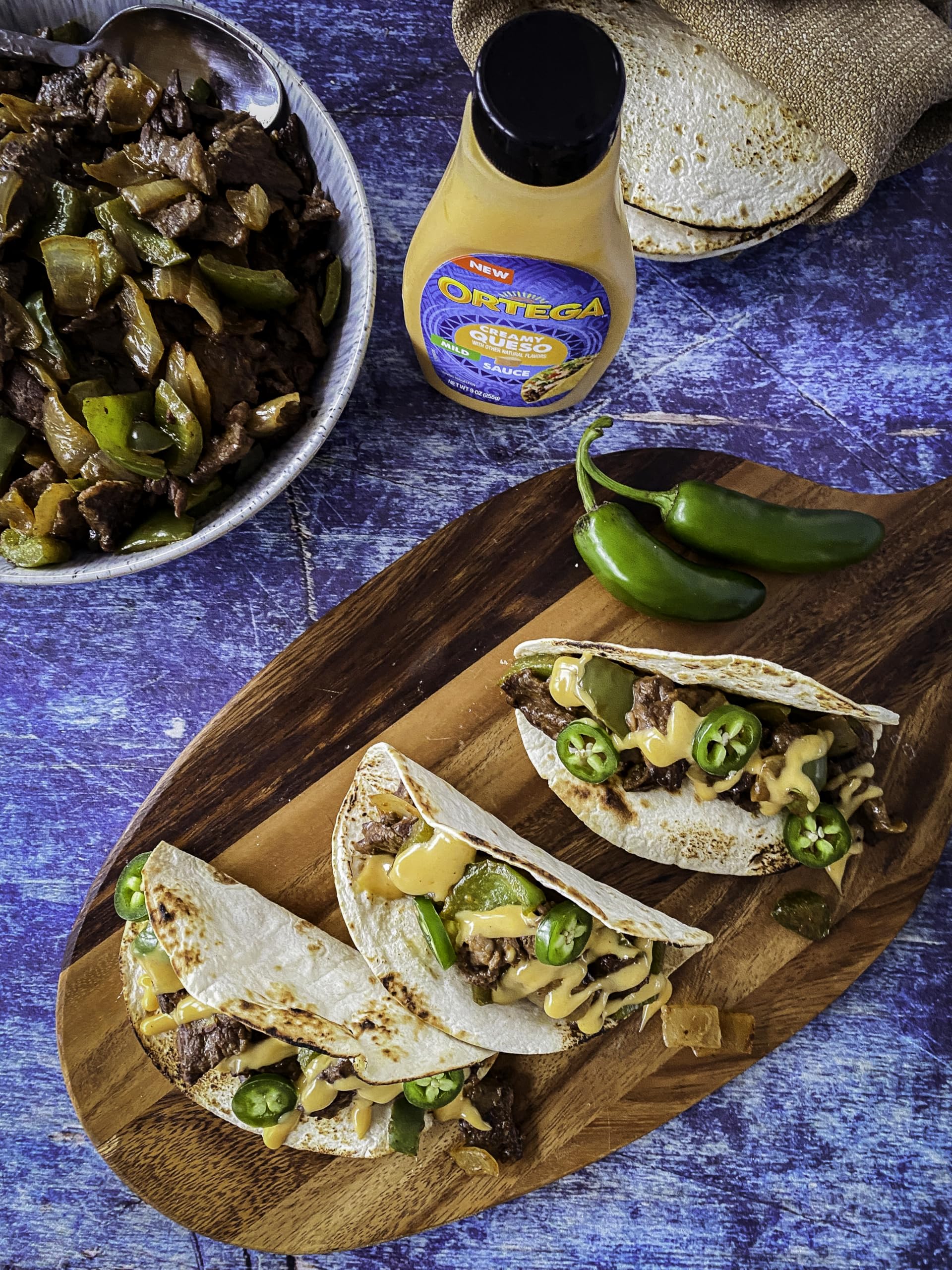 Ortega Creamy Taco Sauce, Queso, 9 Ounce