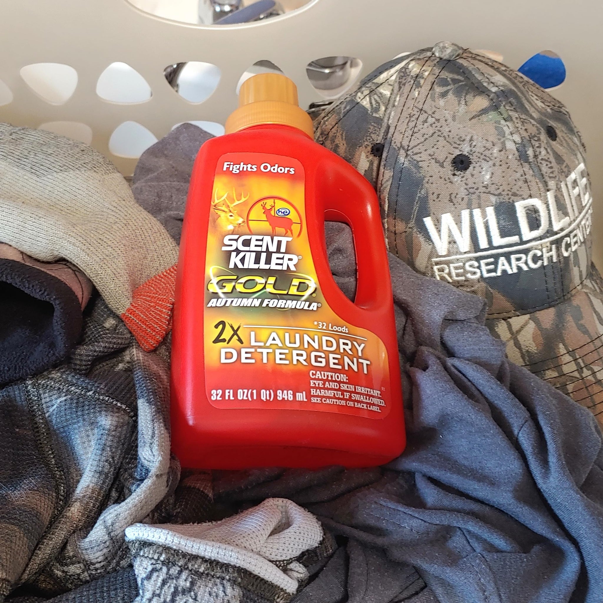 Wildlife Research Center Scent Killer Gold Autumn Formula Odor Eliminator Laundry Detergent for Hunting Gear, 32 Fluid Ounces
