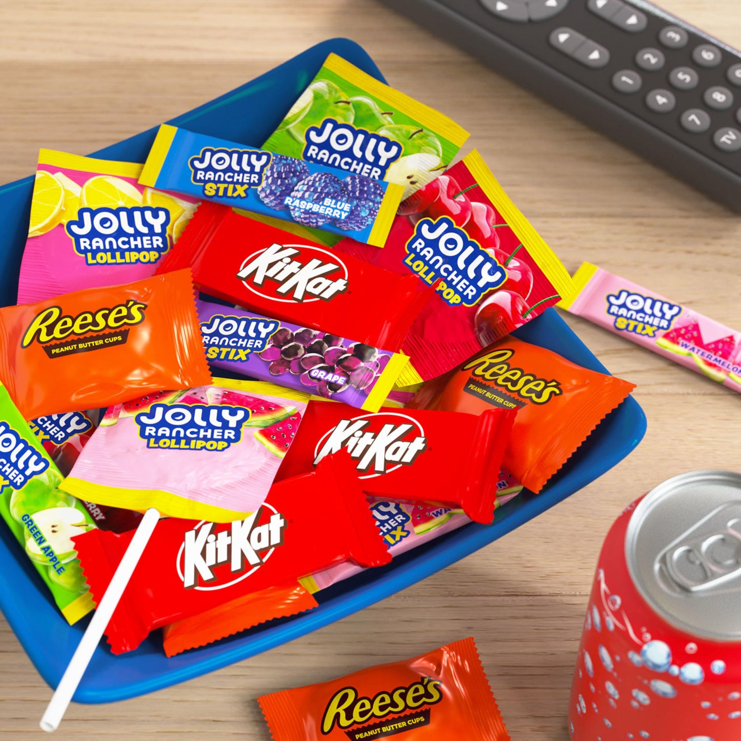 JOLLY RANCHER, KIT KAT and REESE'S Assorted Flavored Snack Size, Candy Party Pack, 30.54 oz