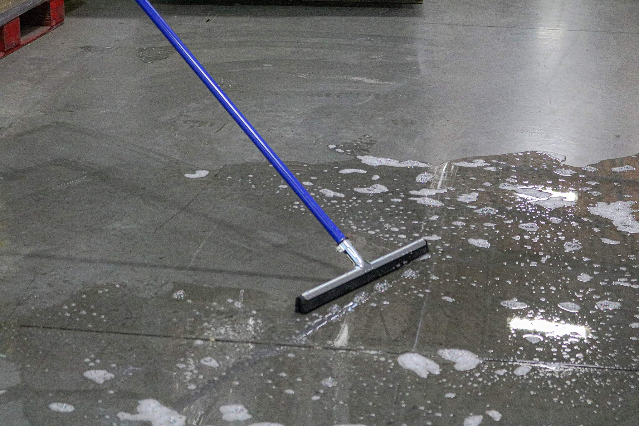 Ettore 61054 Wipe and Dry 18-Inch Floor Squeegee with 53-Inch Handle