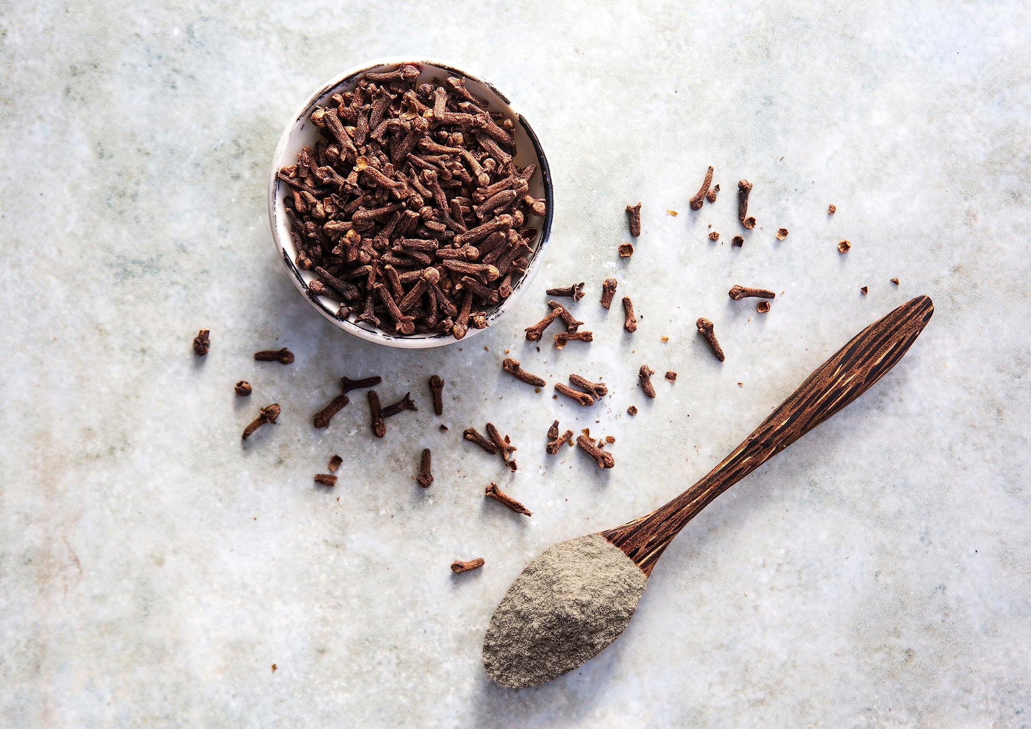 Food to Live Organic Clove Powder 2 Pounds - Non-GMO, Finely Ground Clove Pods, Pure, Vegan, Bulk Spice. Good Source of Vitamin K and Iron. Great