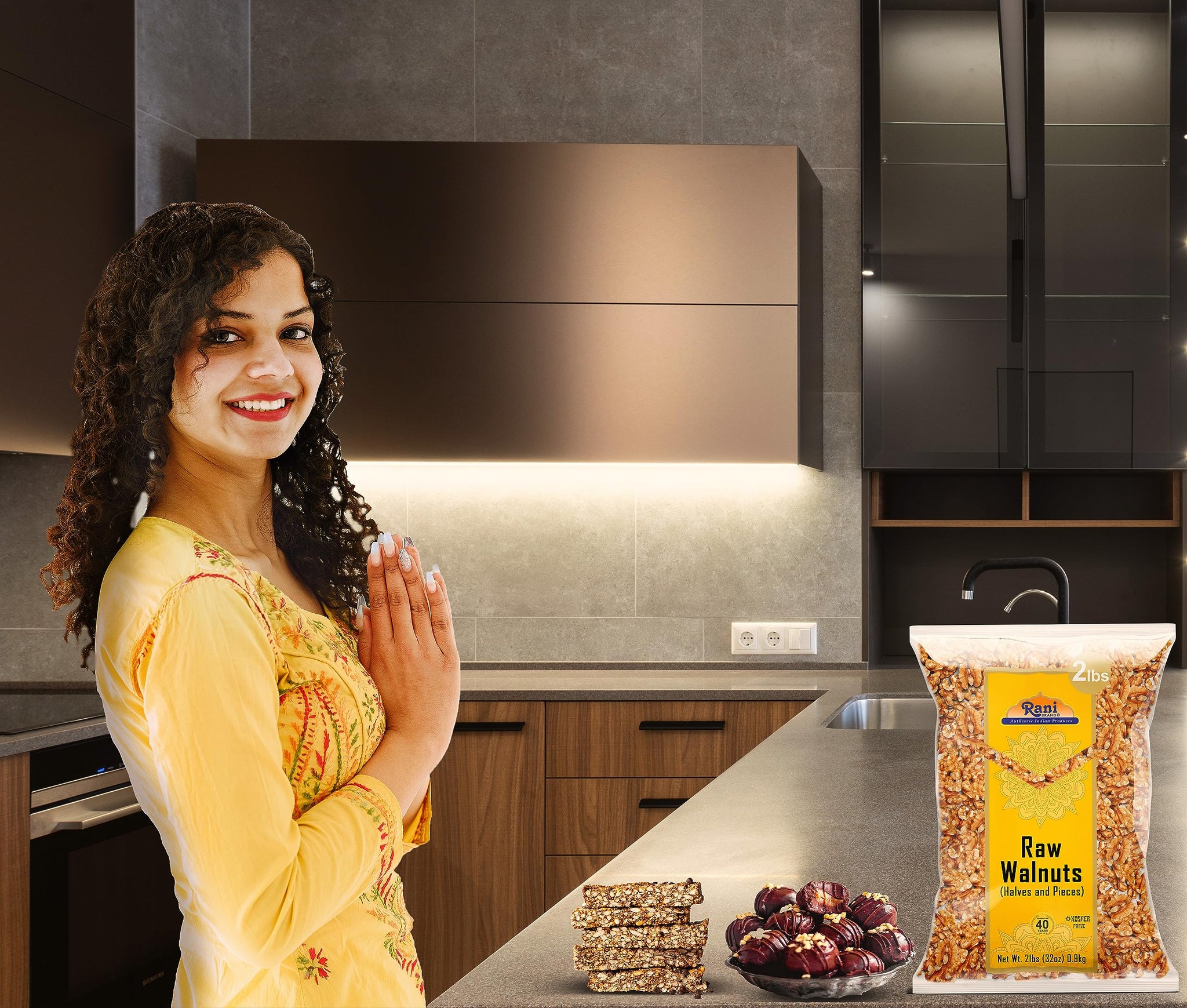 Rani Raw Walnuts, Halves and Pieces 32oz (2lbs)908g ~ All Natural | Vegan | Gluten Friendly | Fresh Product of USA