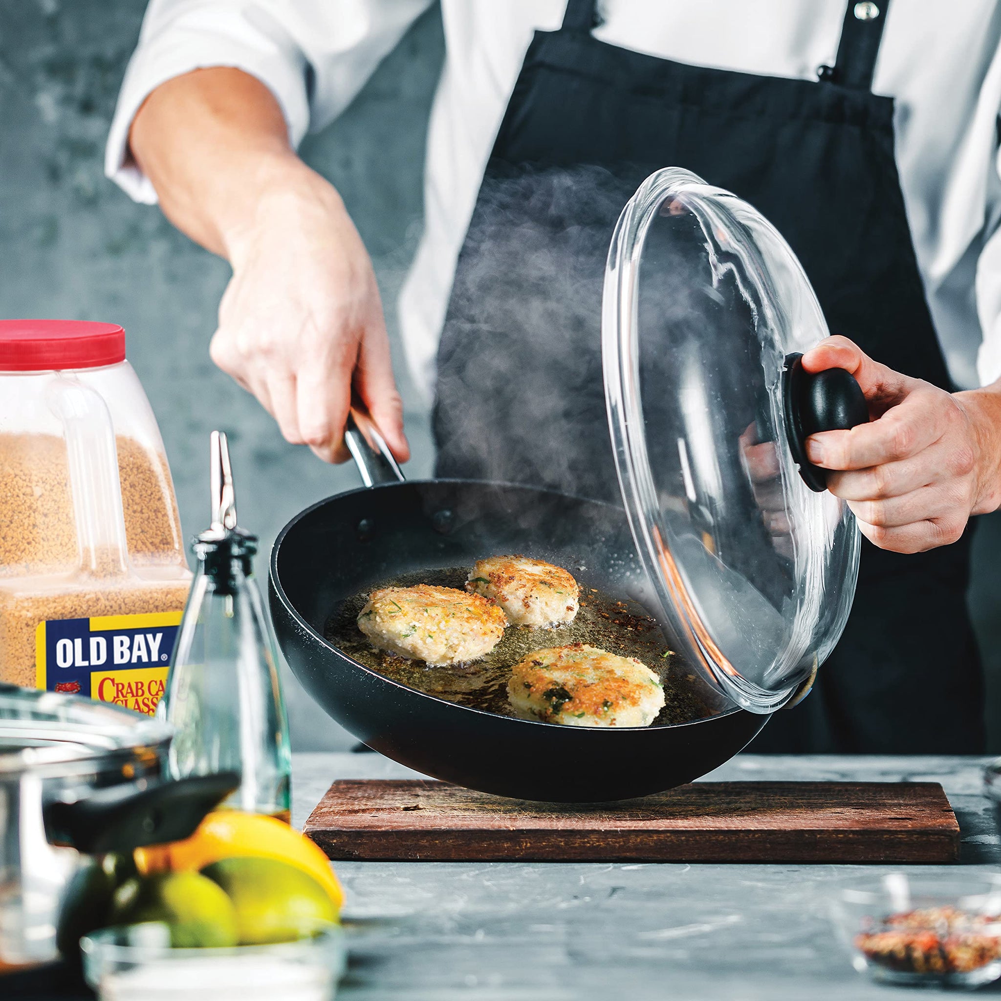 OLD BAY Crab Cake Classic Seasoning Mix, 5 lb - One 5 Pound Container of Crab Cake Seasoning with Premium Blend of Bread Crumbs and Herbs to Make