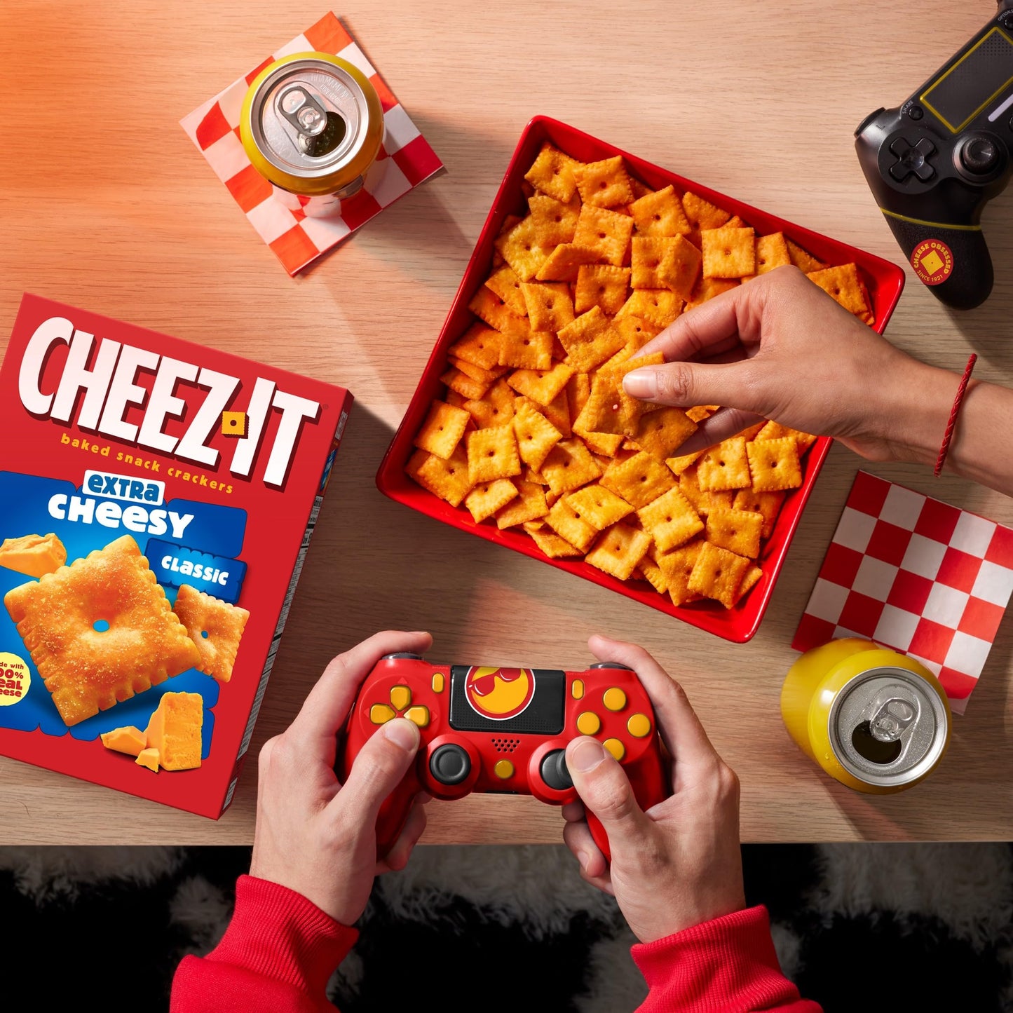 Cheez-It Cheese Crackers, Baked Snack Crackers, Lunch Snacks, Extra Cheesy, 12.4oz Box (1 Box)