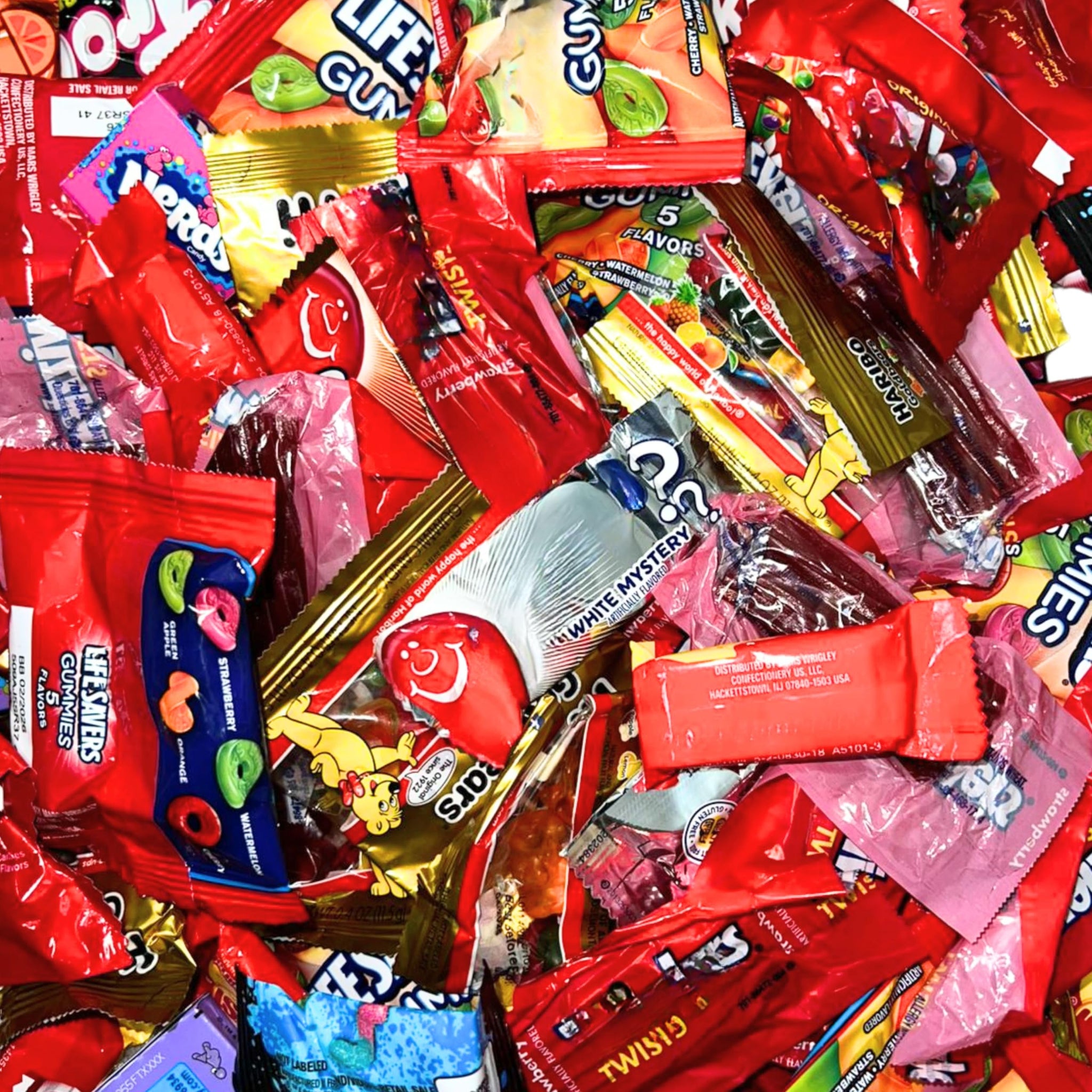 Assorted Candy Mix - 2 lbs, Individually Wrapped Mini Candies - Fruity, Chewy, Sour & Sweet - Bulk Candy for Parties, Halloween, Piñata, Goodie Bags