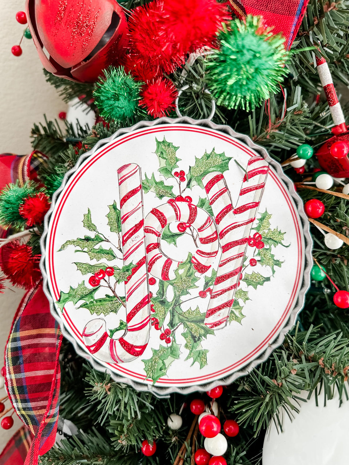 The Round Top Collection - Mini Beck's Candy Cane Joy
