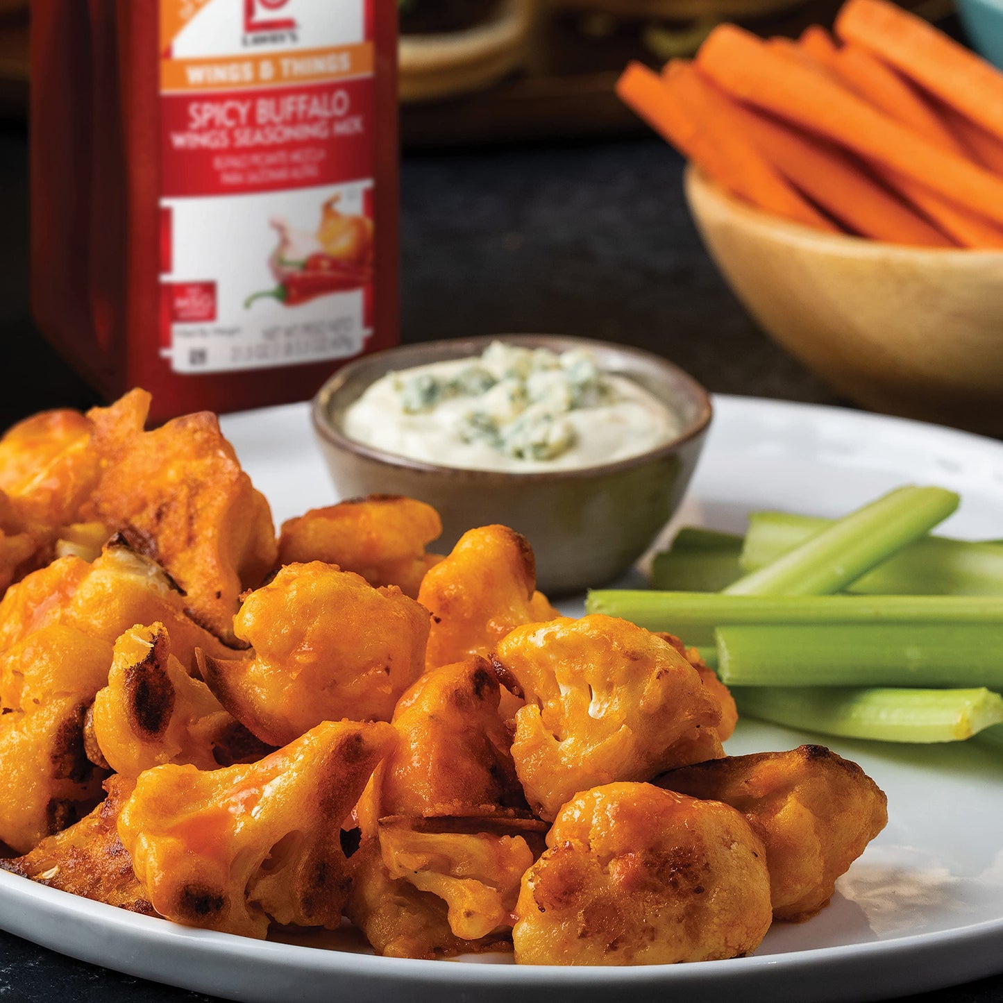 Lawry's Spicy Buffalo Wings Seasoning Mix, 21.5 oz - One 21.5 Ounce Container of Spicy Buffalo Powder Seasoning for Recipe Customization, Best