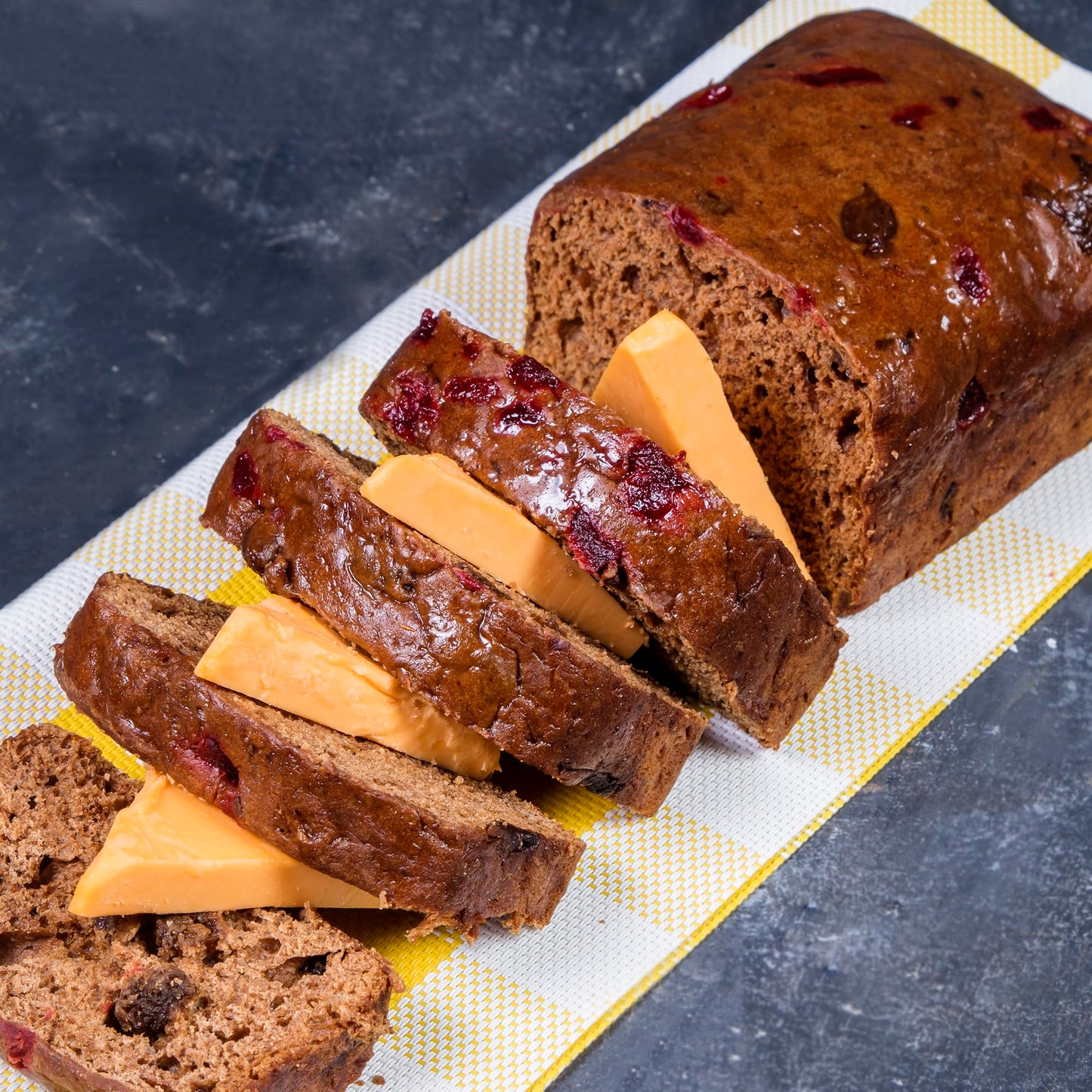 HTB Easter Bun (56 oz)