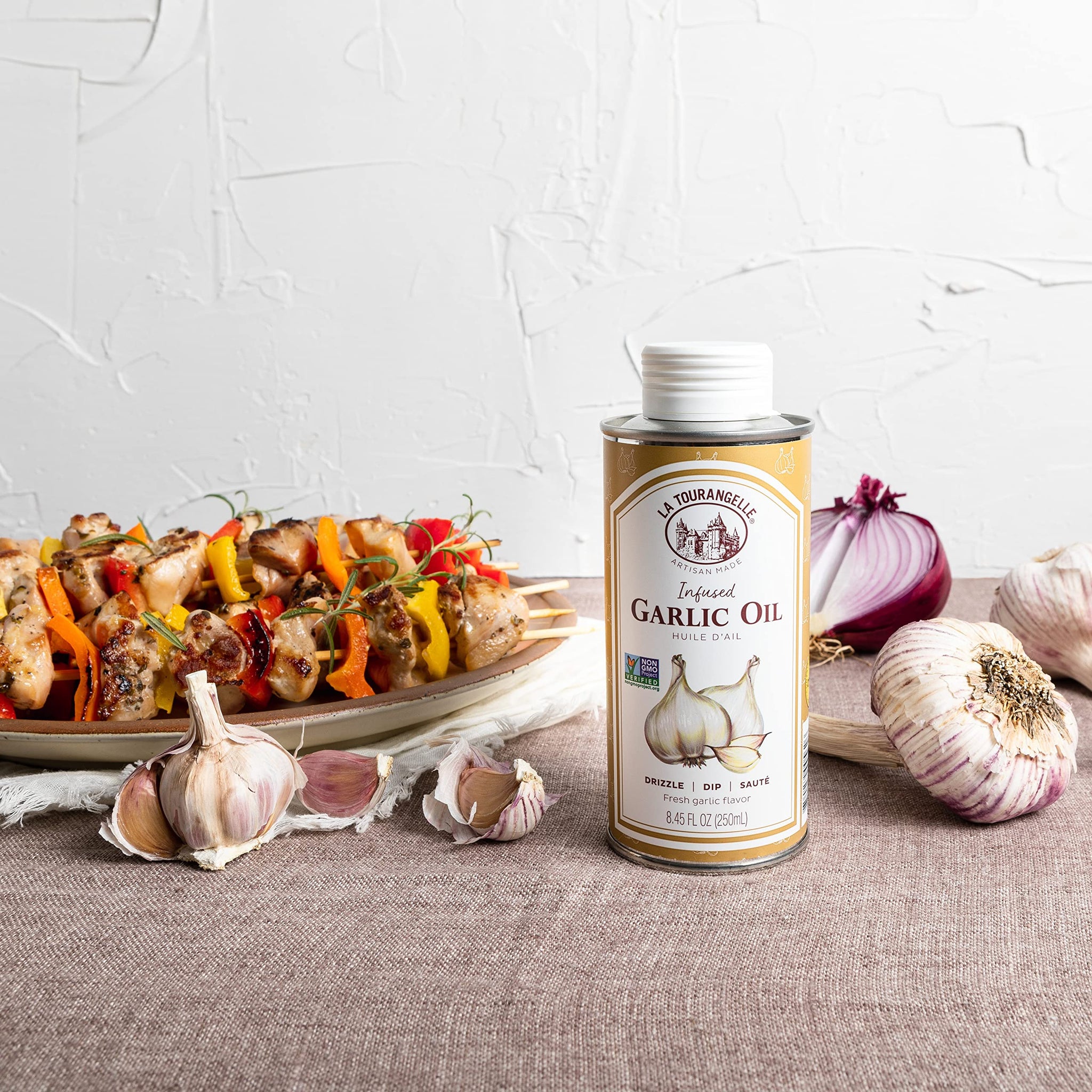 La Tourangelle, Garlic Oil, High Oleic Oil for Cooking Pastas, Salad Dressings, Drizzle on Popcorn, Irresistible Aroma and Flavor, 8.45 Fl Oz