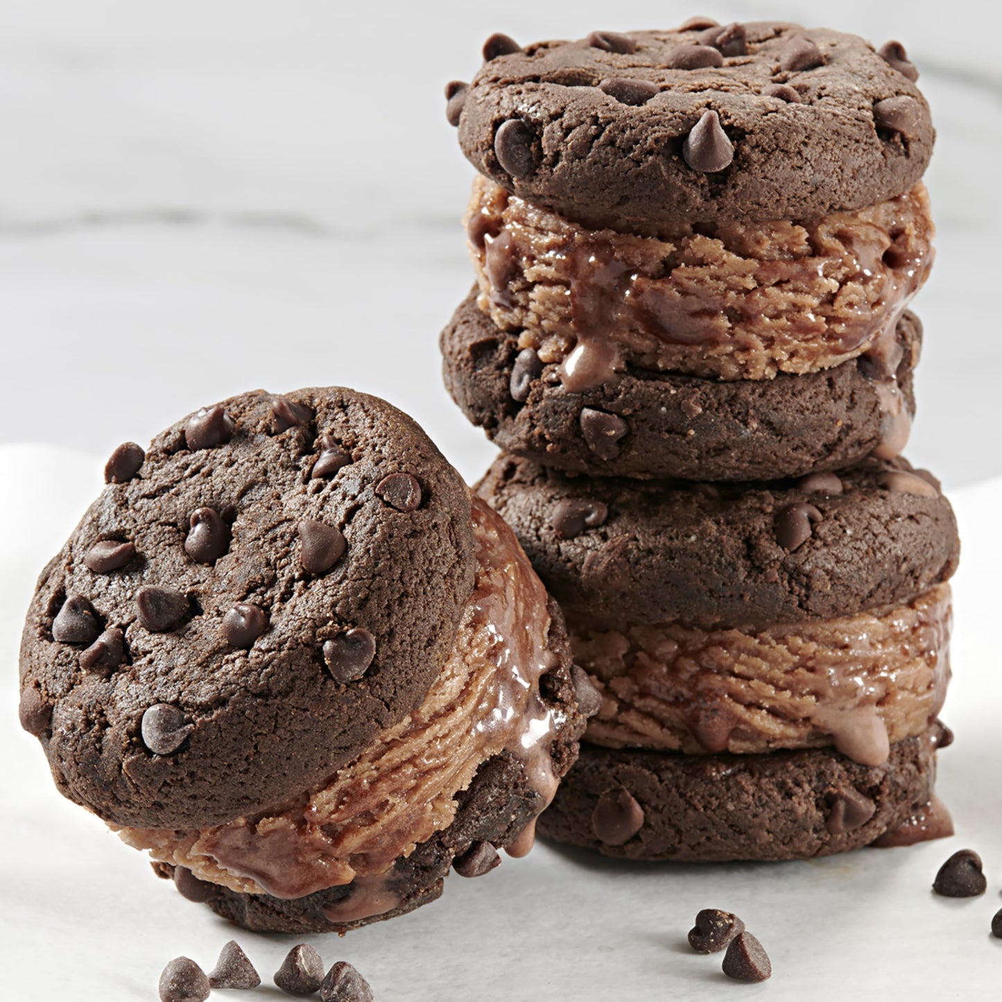 CHIPS AHOY! Chewy Chocolatey Hershey's Fudge Filled Soft Chocolate Chip Cookies, Chocolate Cookies, Family Size, 14.85 oz