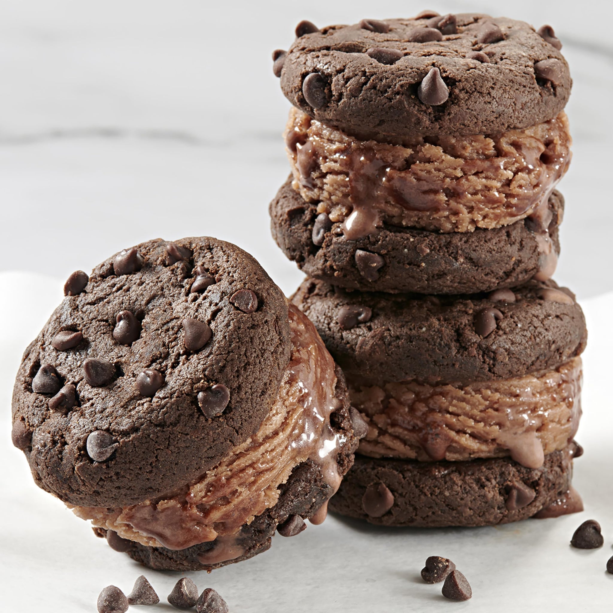 CHIPS AHOY! Chewy Chocolatey Hershey's Fudge Filled Soft Chocolate Chip Cookies, Chocolate Cookies, Family Size, 14.85 oz