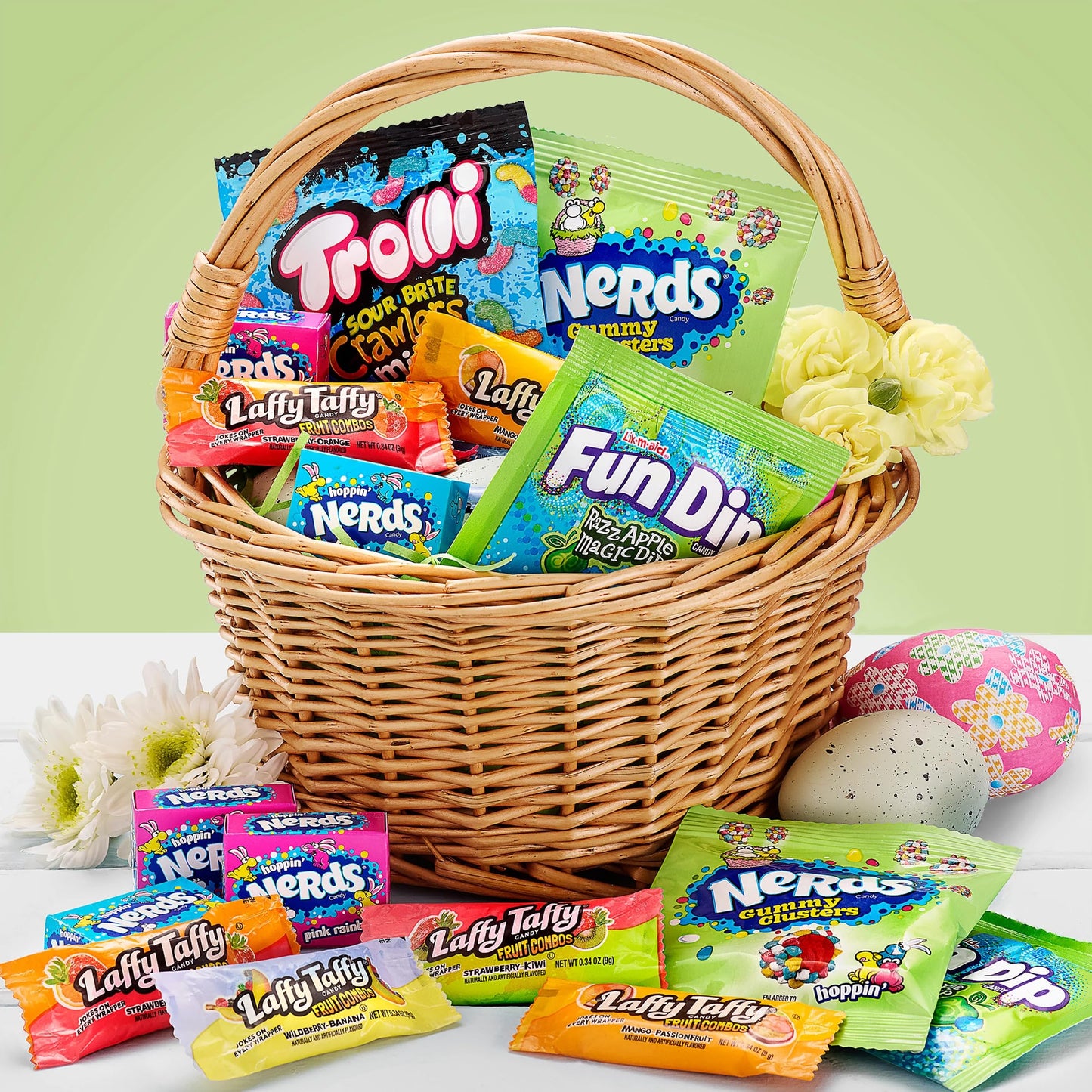 Nerds Easter Variety Seekers Basket Filler Variety Bag, NERDS Gummy Clusters, Fun Dip, Trolli, Laffy Taffy, and Nerds Original, 15 oz, 35 Count
