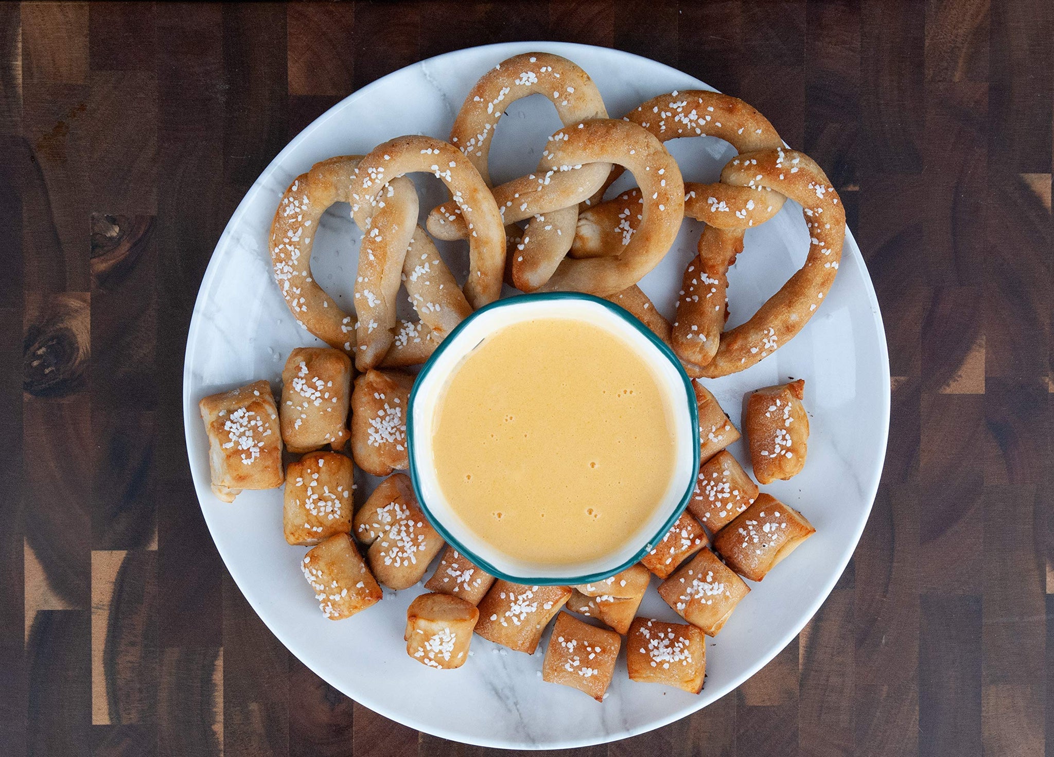 Mom's Place Gluten Free Soft Pretzels with Sea Salt Mix, Soft Pretzel Making Kit (13.1 Ounce (Pack of 1), Pretzels)