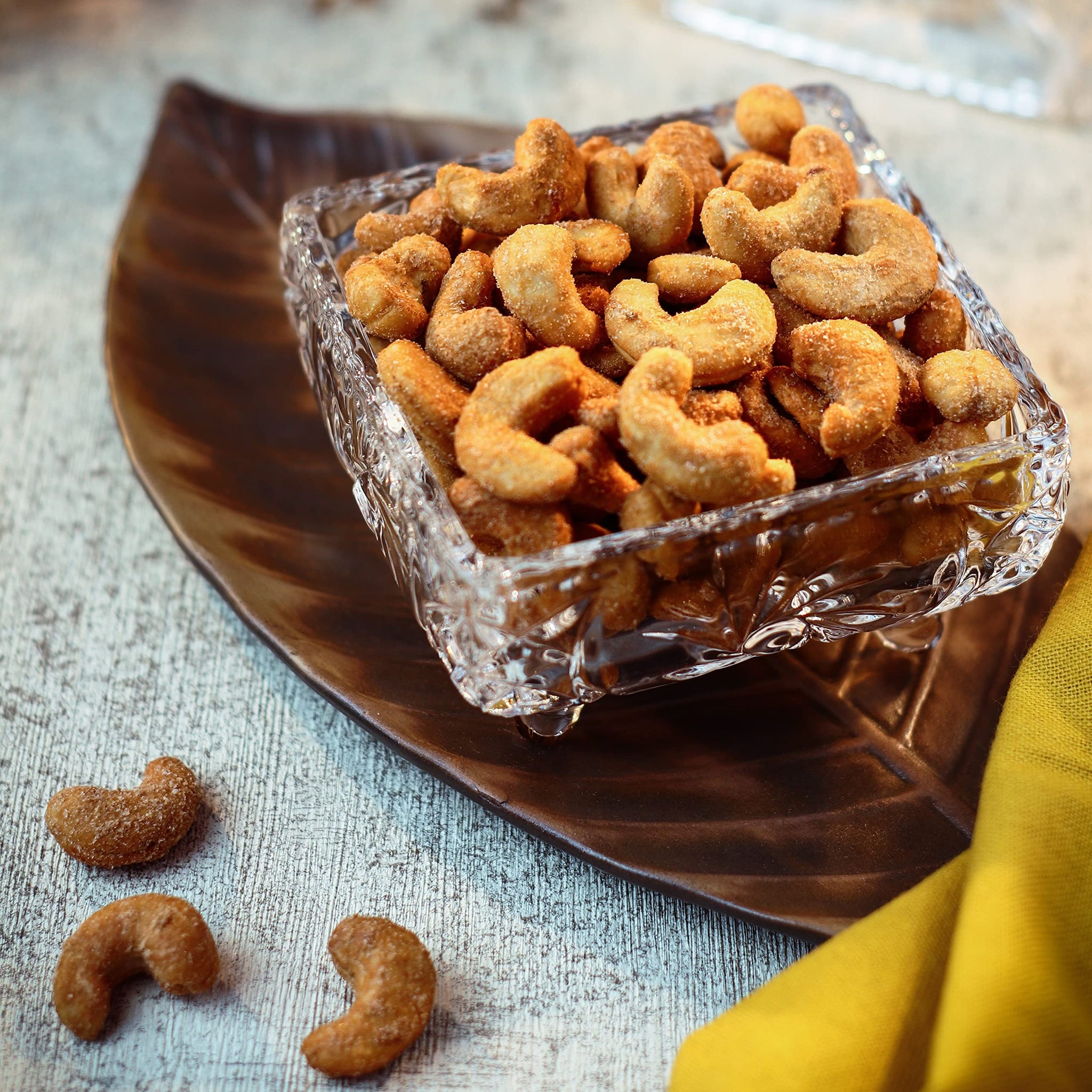 Honey Roasted Cashews - 32 oz Reusable Container | Gourmet Nuts Coated with Sweet & Natural Honey | Roasted to Perfection | Healthy Everyday Snack |