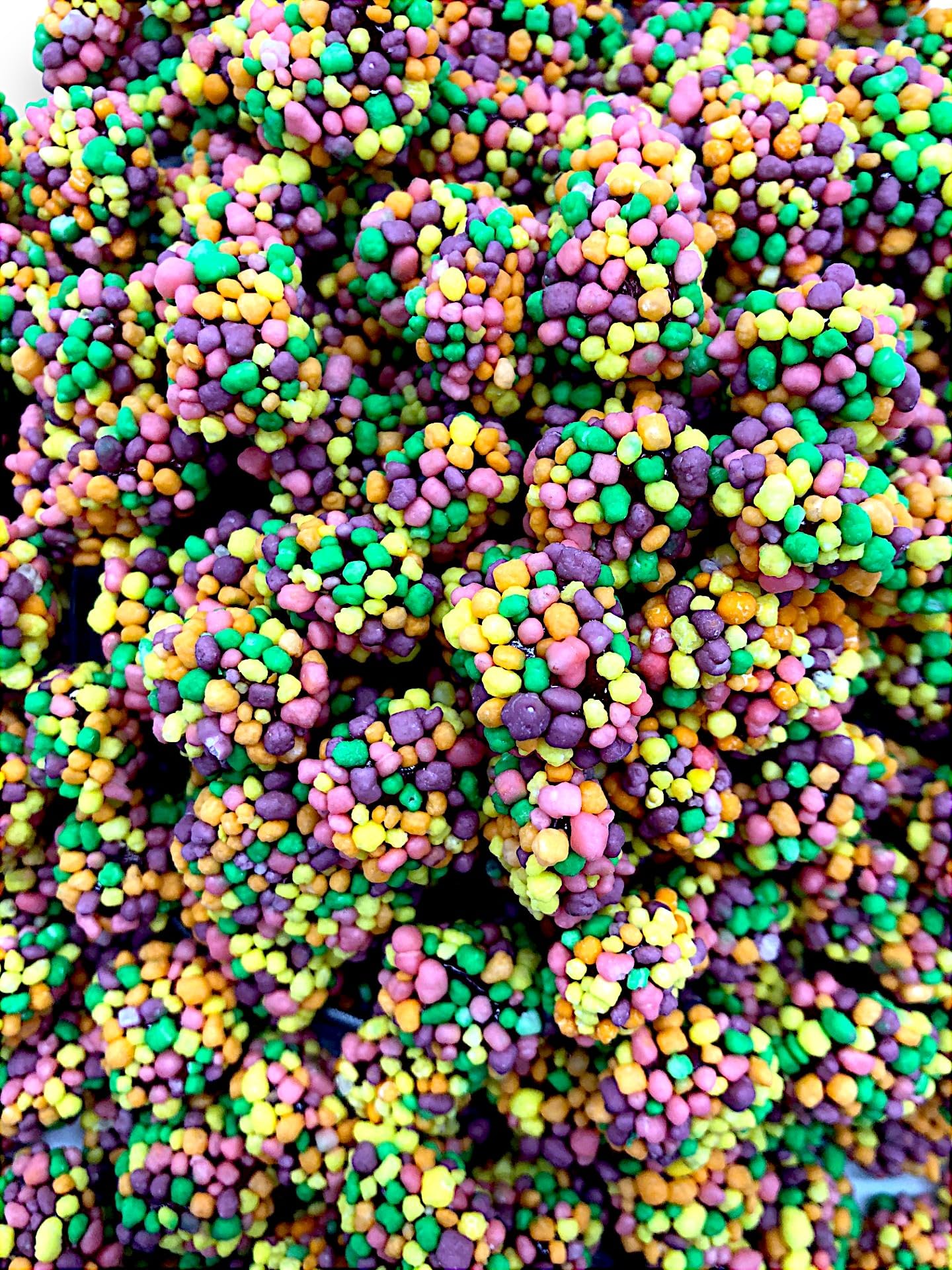 KLub Bulk Gummy Cluster -1.5 lbs Vibrant Rainbow Flavors, Deliciously Fun Clusters, Perfect for Snacking Gummy Clusters Candy, Rainbow Candy Mix