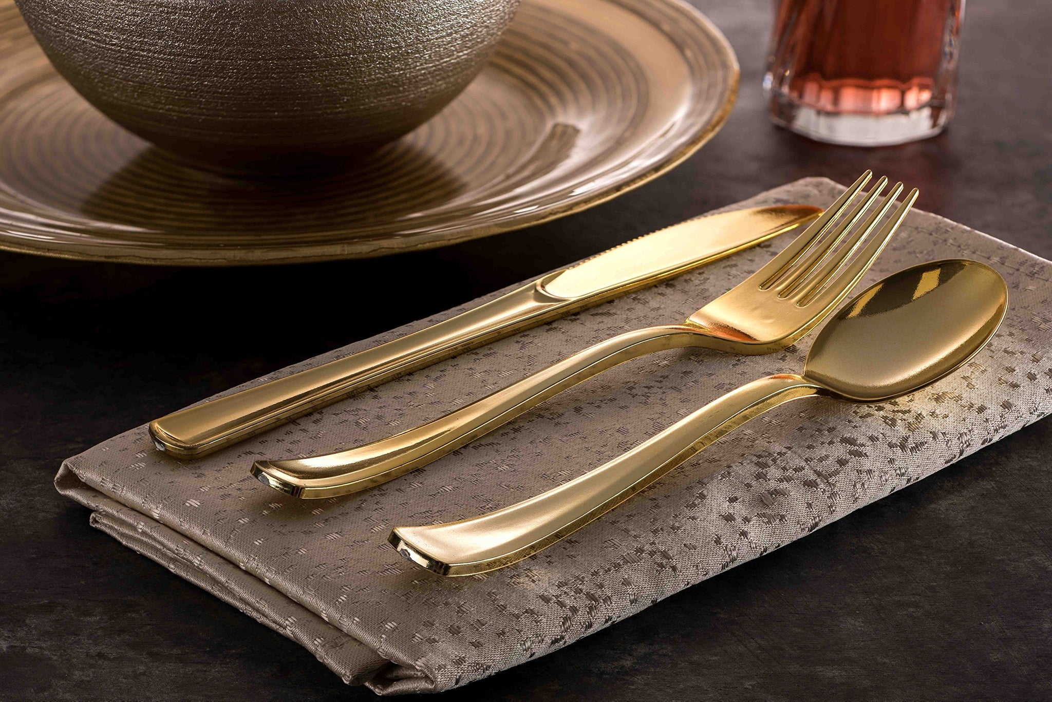 200-Piece Gold Plastic Cutlery Set - Disposable Gold Flatware - 100 Forks, 50 Spoons, 50 Heavy Duty Knives for Party Bulk
