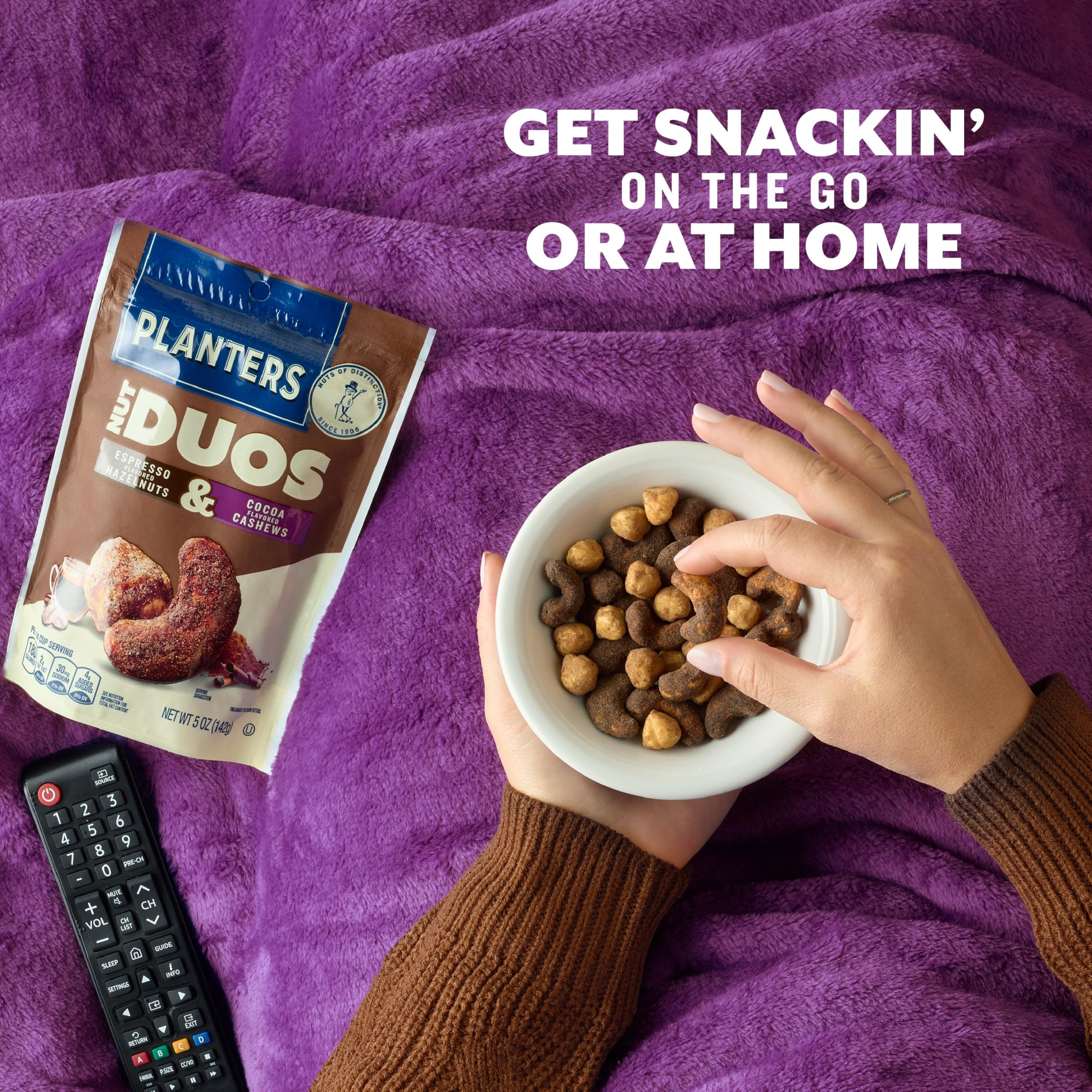PLANTERS Nut Duos, Flavored Nuts Snack Pack - Cocoa Cashews & Espresso Hazelnuts 5oz