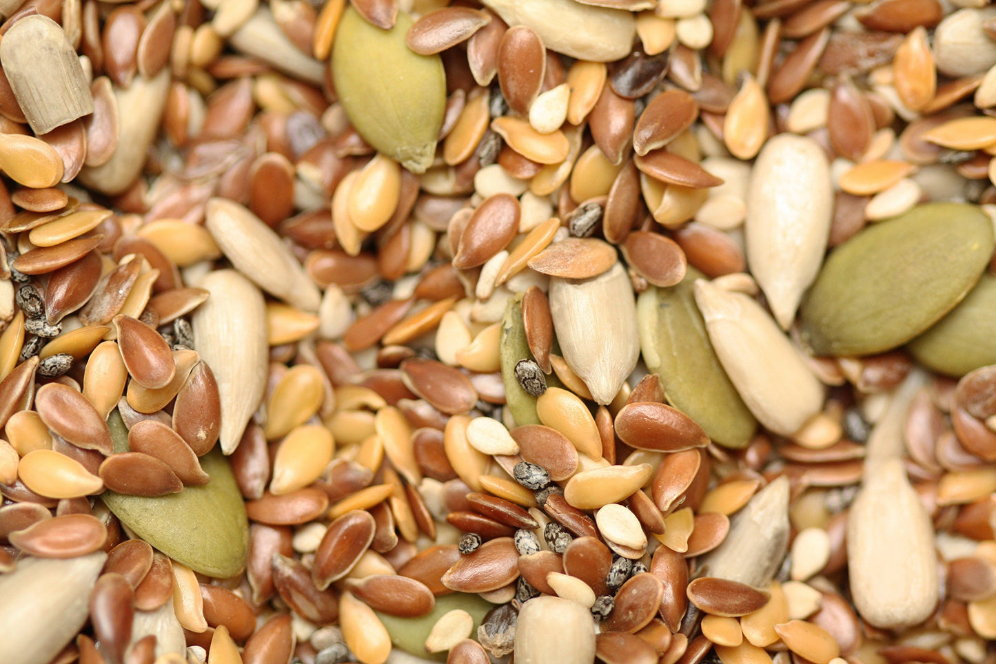 Yupik Organic Super 6 Seeds Mix, 2.2 lb (35.2 oz), GMO-Free, Kosher, Vegan, Rich in Fiber, Nutritious Raw Snack & Topping, With Brown & Golden Flax