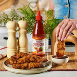 Lee Kum Kee Honey Sriracha Sauce (20 oz - 1 Pack), Sweet and Spicy Flavor, Perfect for Marinades, Dips, Glazes, Stir-Fry, Drizzles, Sauces, Burgers