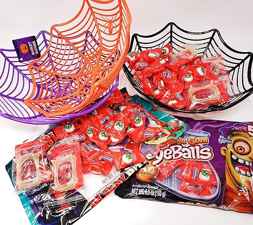 Halloween Spider Basket Bundle with BubbleGum Eyeball Candy and Bloody Bites